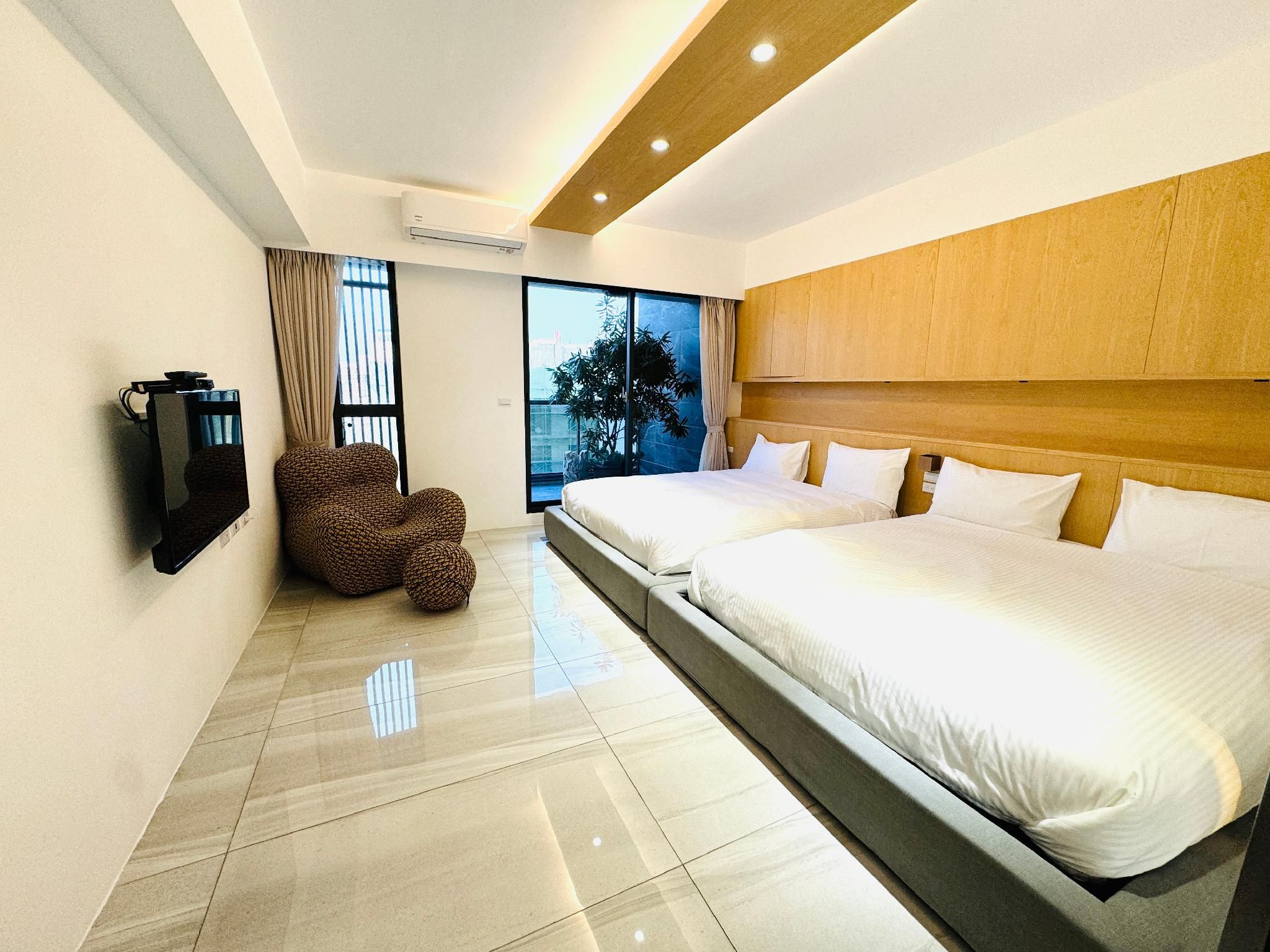 9n tainan anping Bimuyu Deluxe Quadruple Room with Balcony