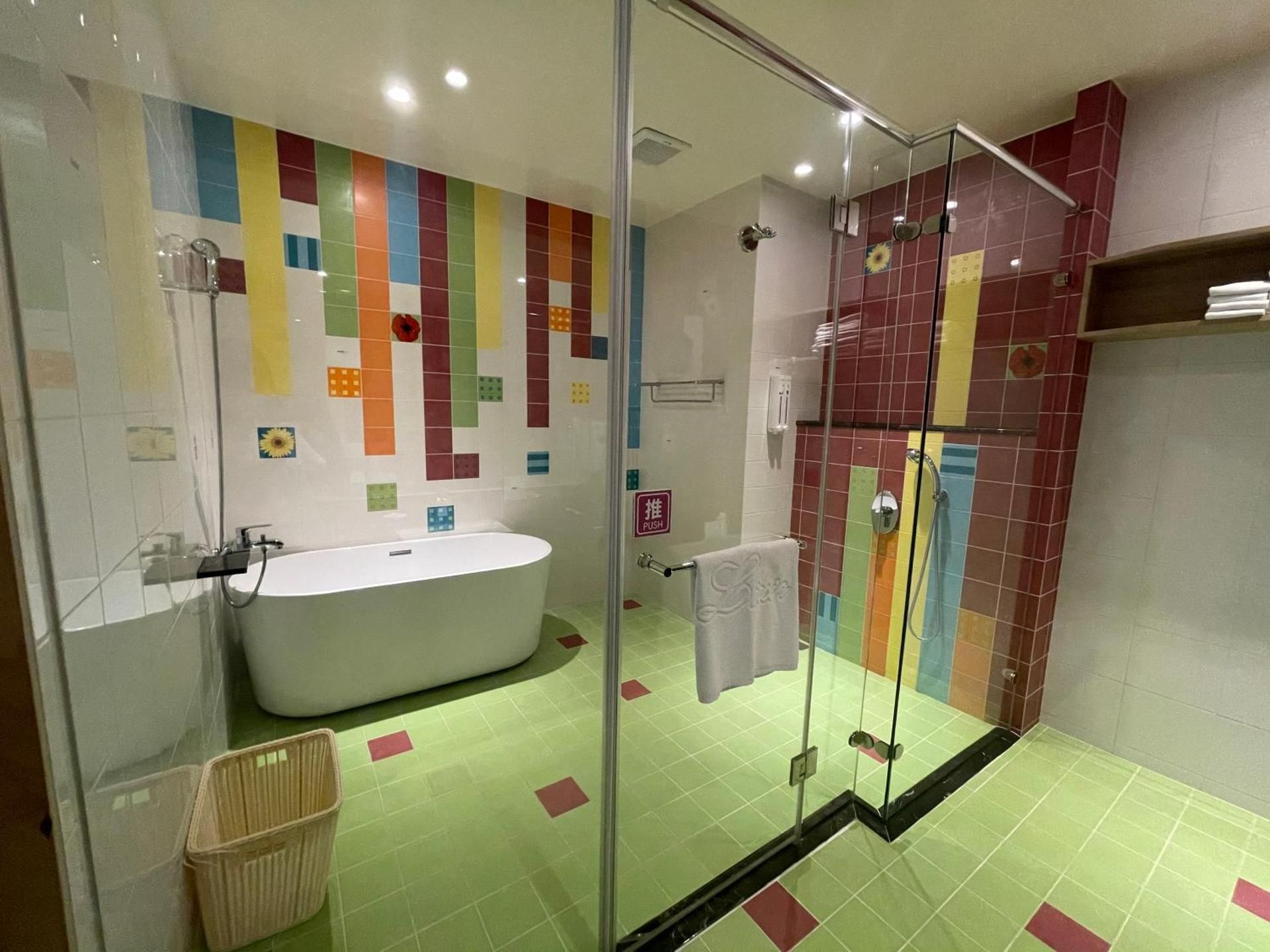 Deluxe Family Suite
