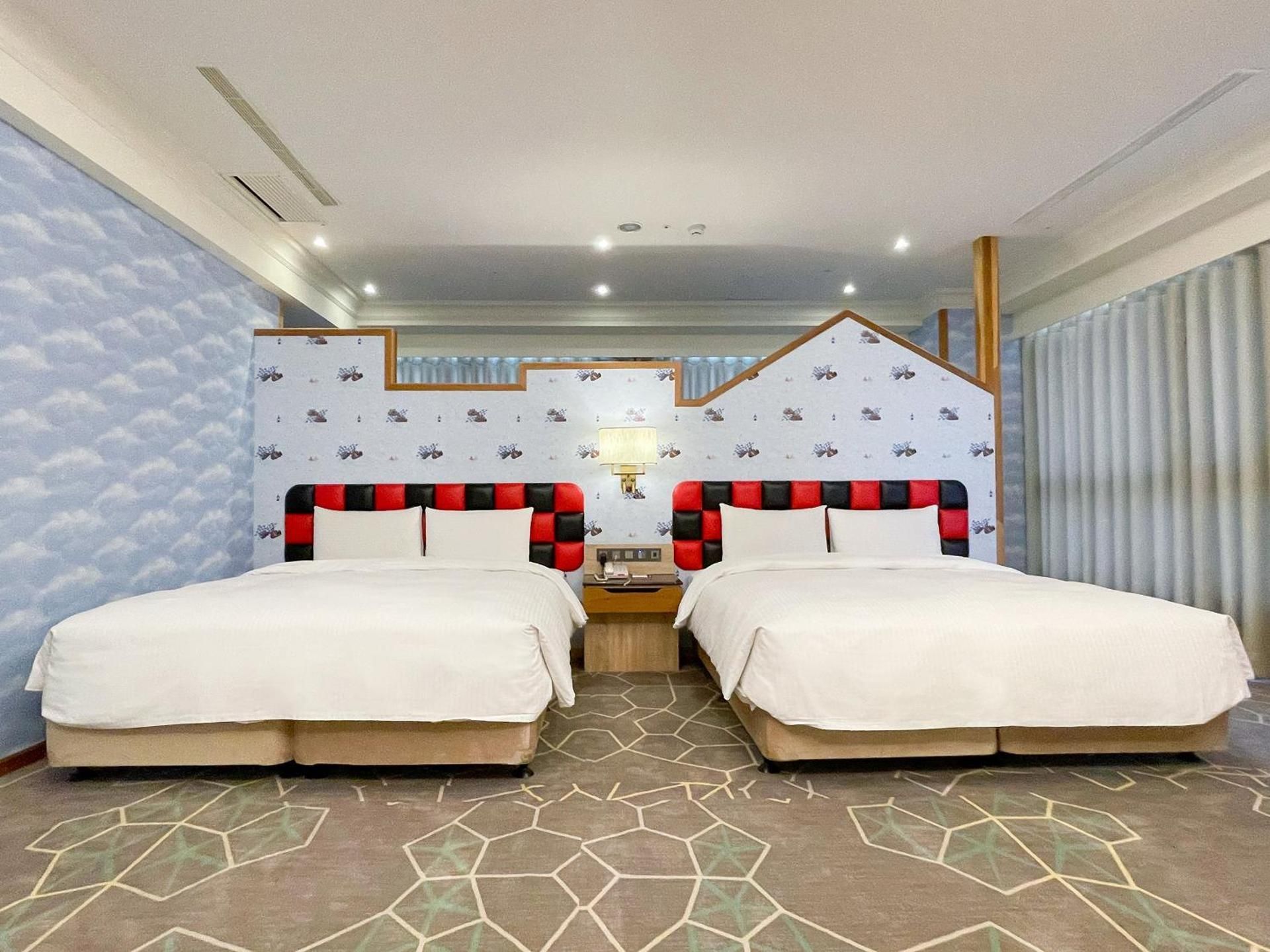 Deluxe Family Suite