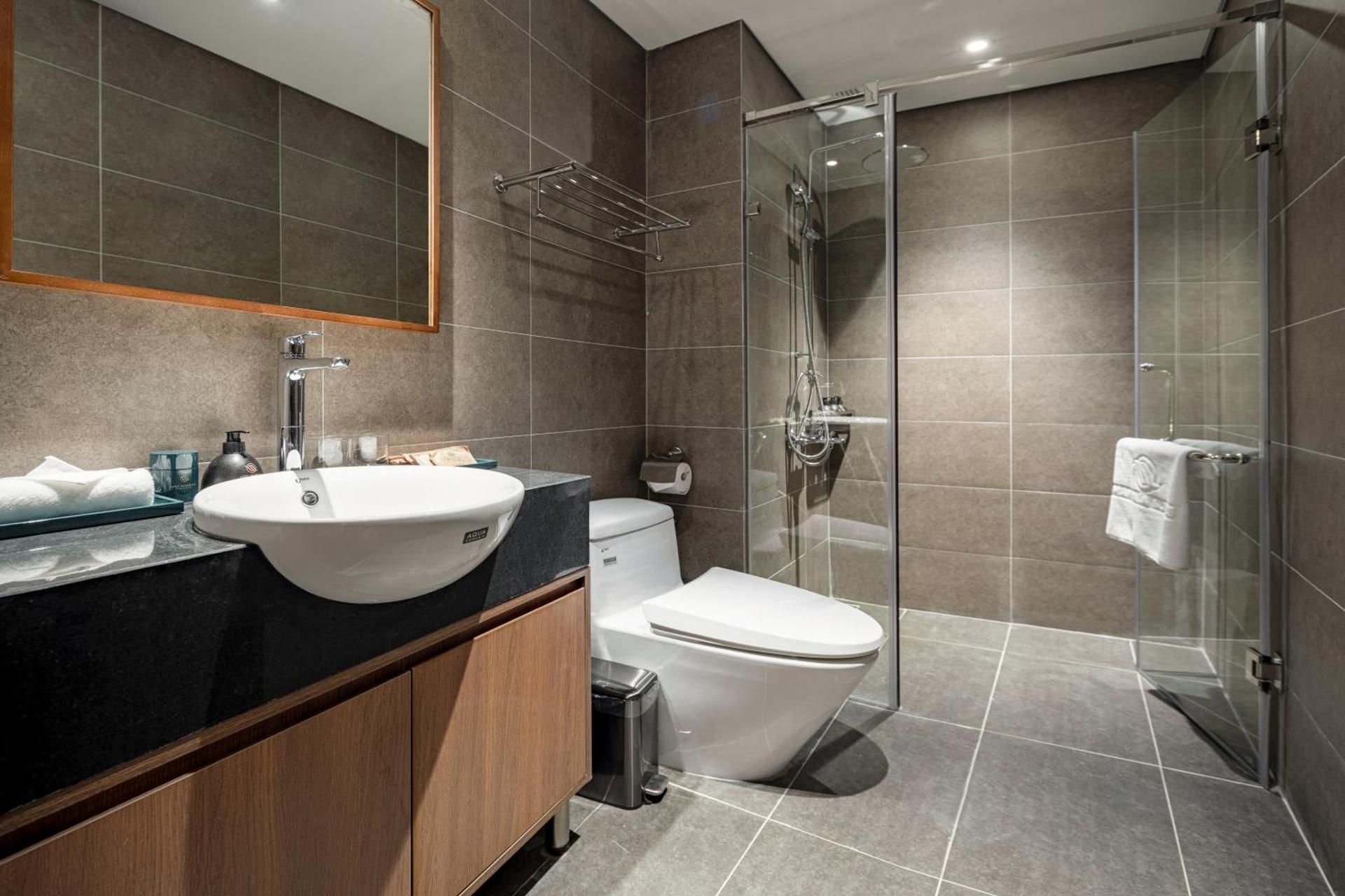 3 Bedroom Apartment, City view