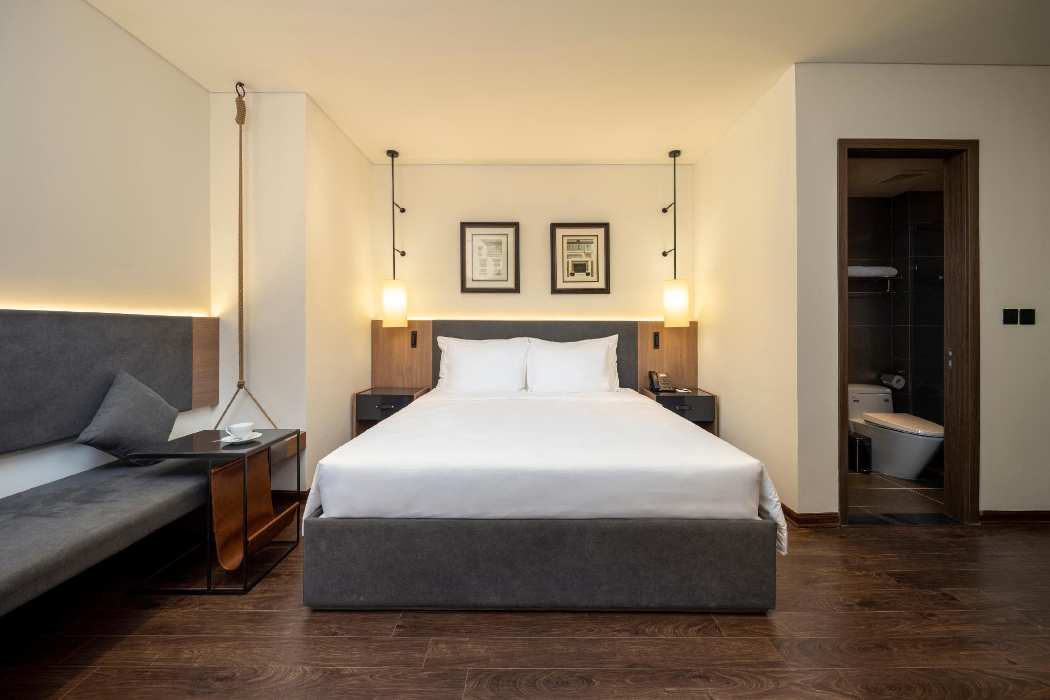 Deluxe Single Room