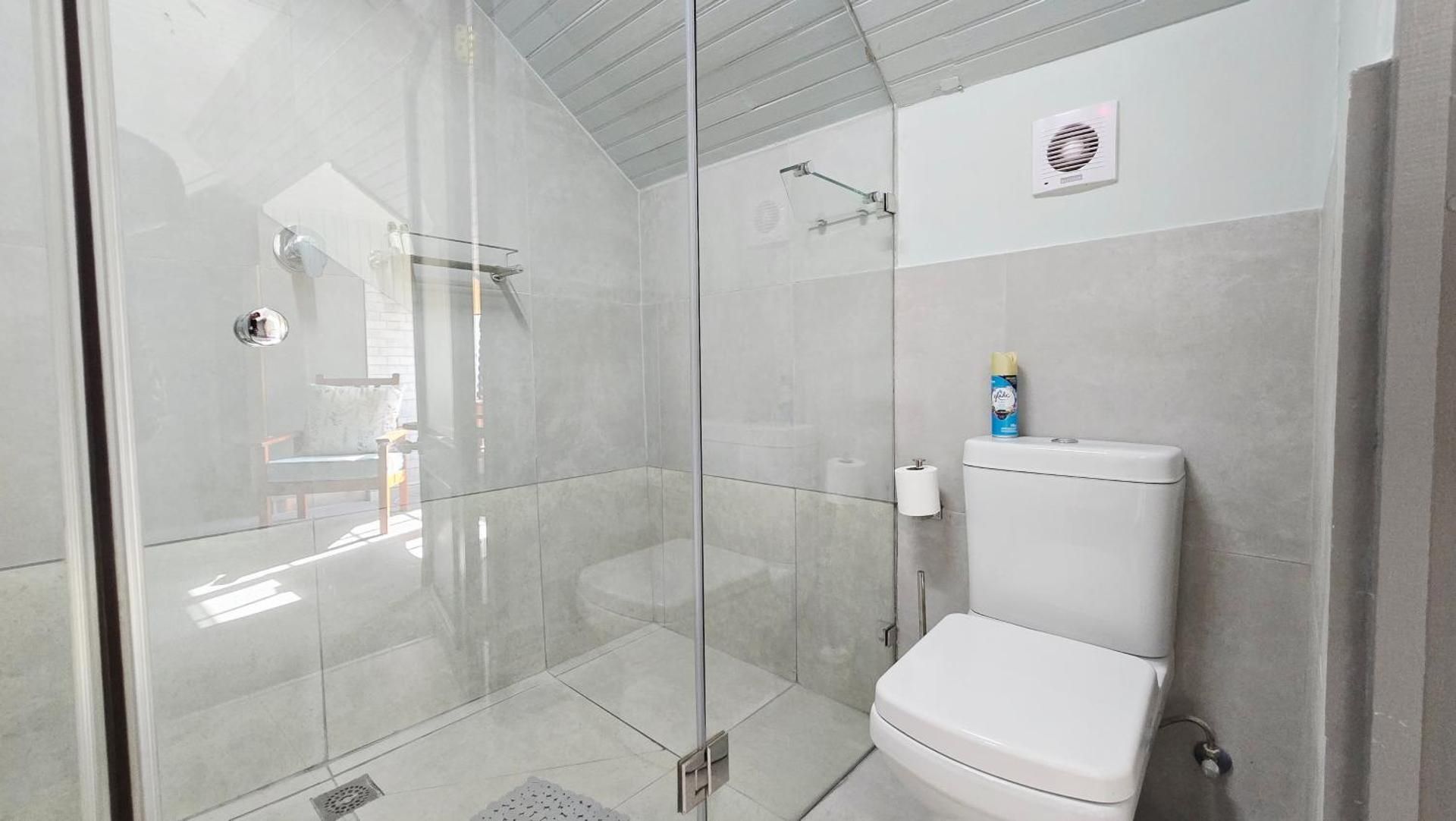 Deluxe Double Room with Shower