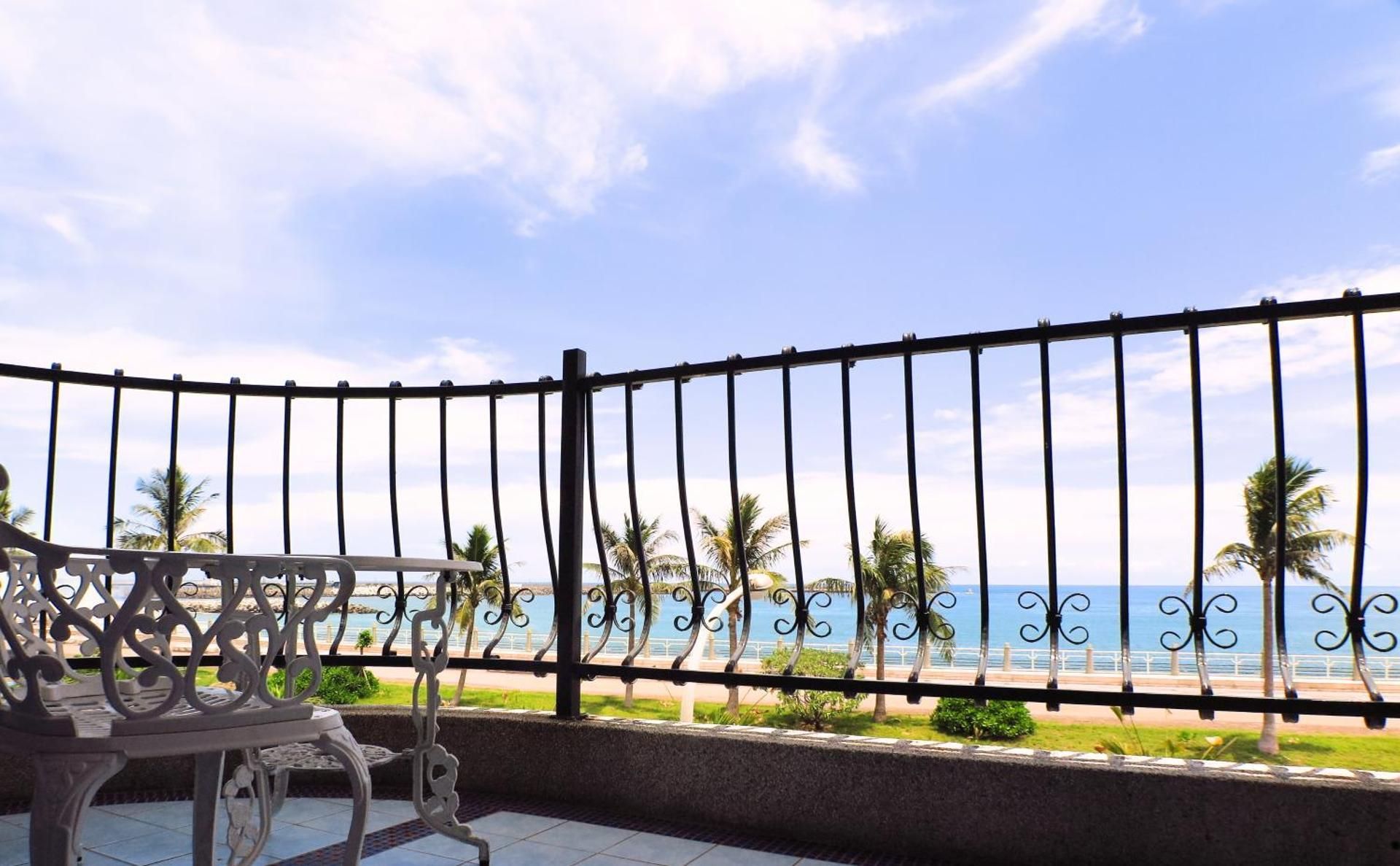 White Sand Homestay Double - Non-Smoking Ocean View 3