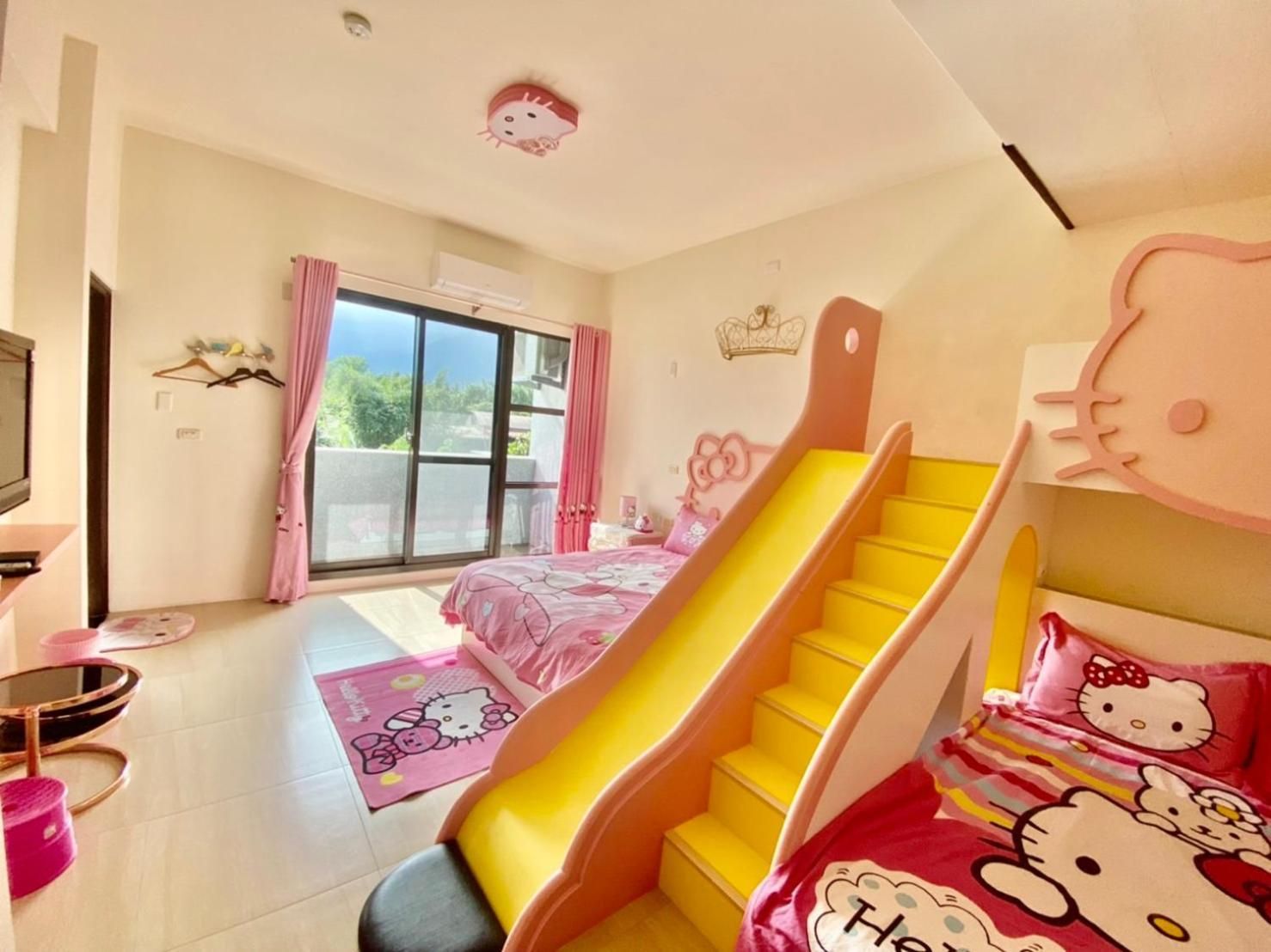 Quadruple Room with Balcony