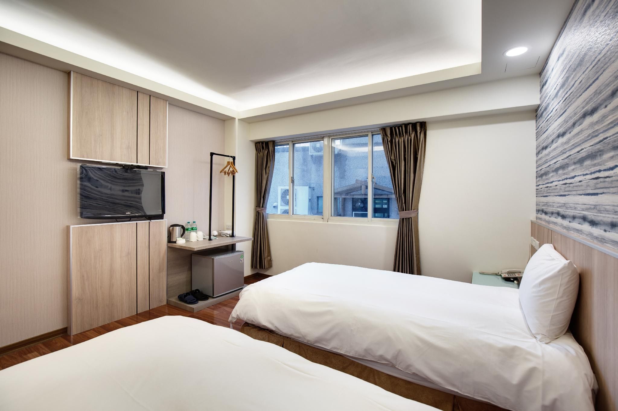 Cullinan Hotel Standard Twin Room - No Parking 2