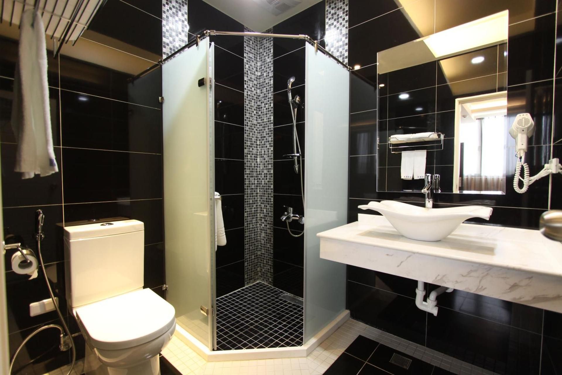 Bravo Lijing Standard Triple No Window 3