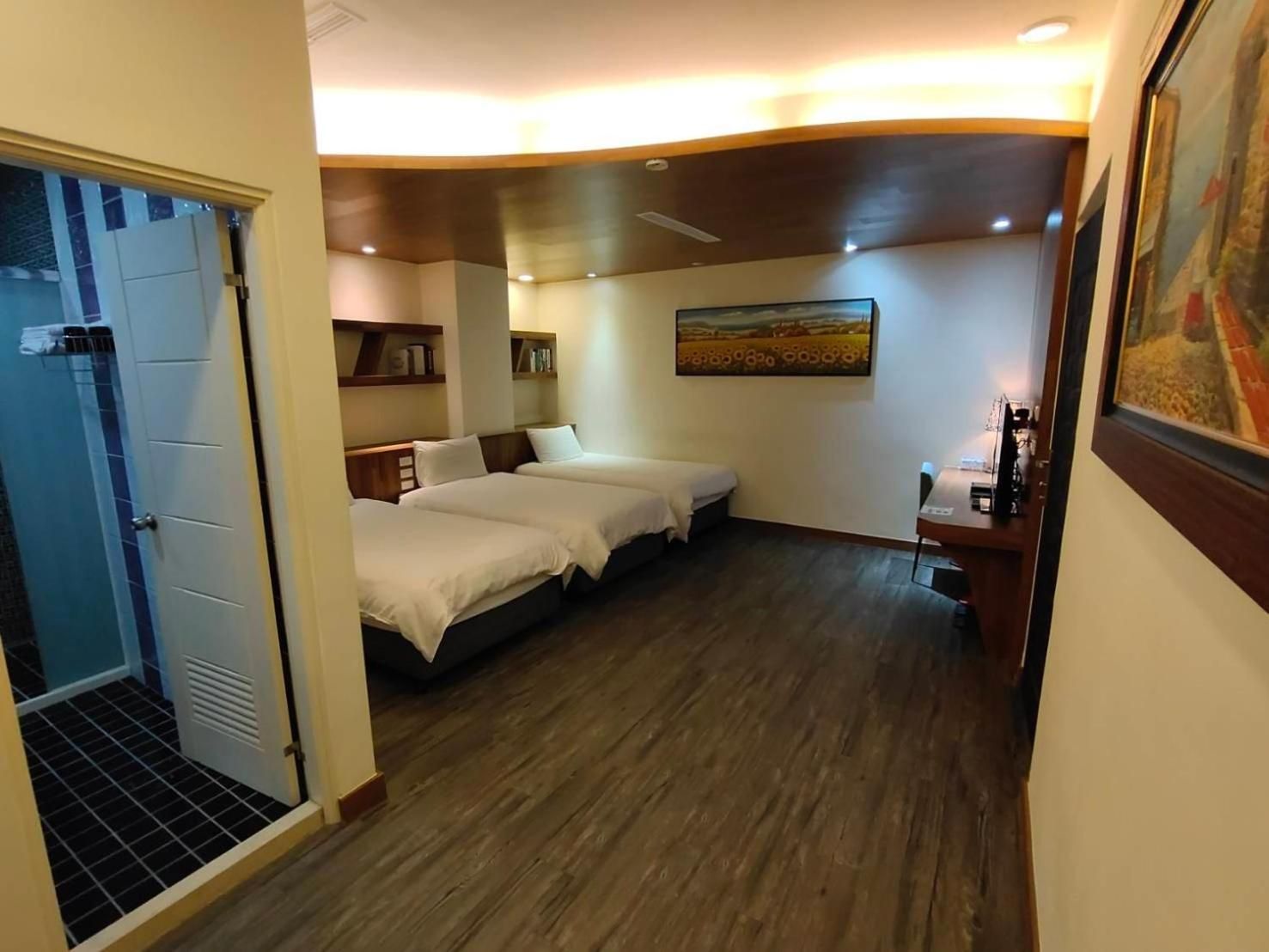 Bravo Lijing Standard Triple No Window 2