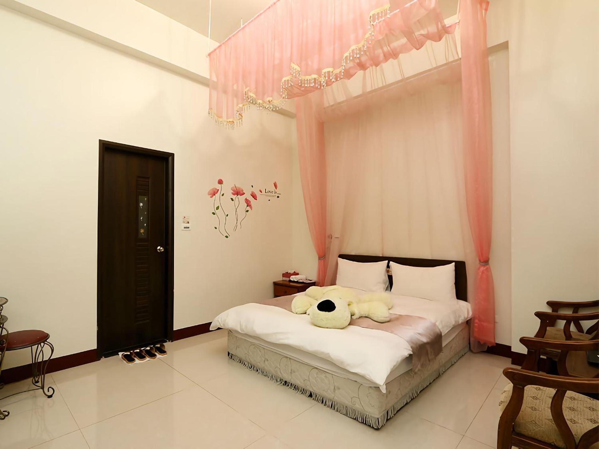 Standard Double Room - Non-Smoking