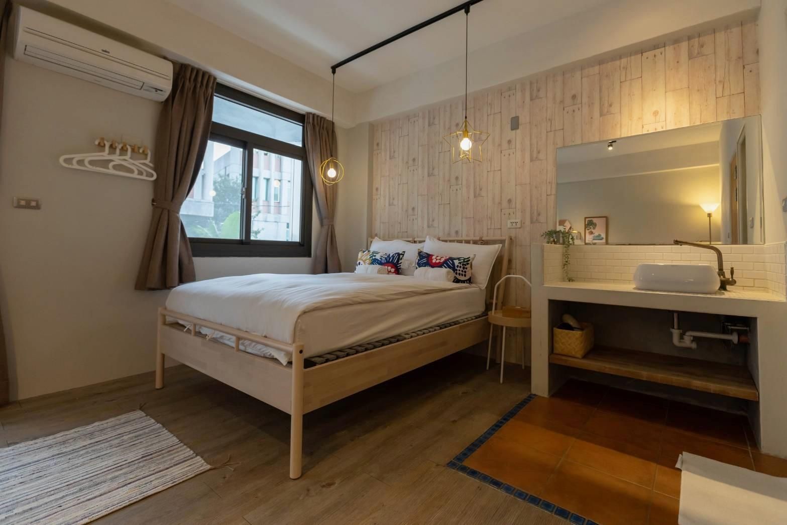 Double Room with Shower - Non-Smoking