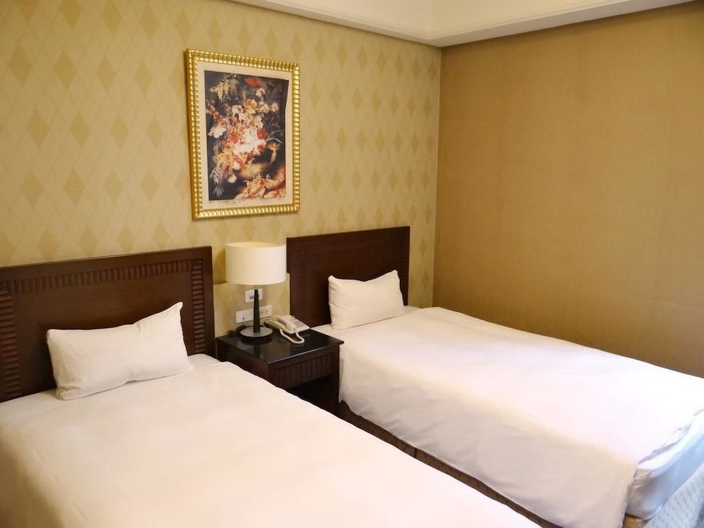 Wuzhou Hotel Business Twin Room