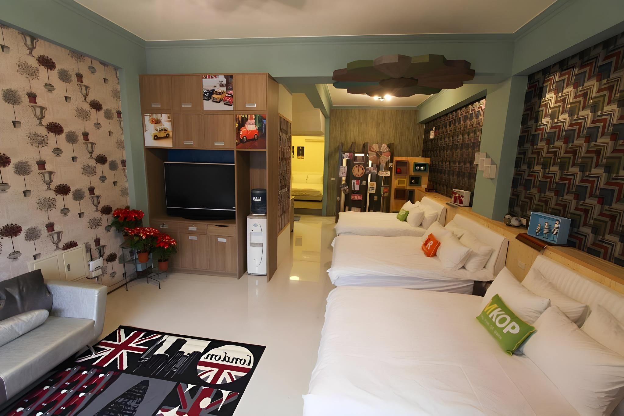 Deluxe Family Suite