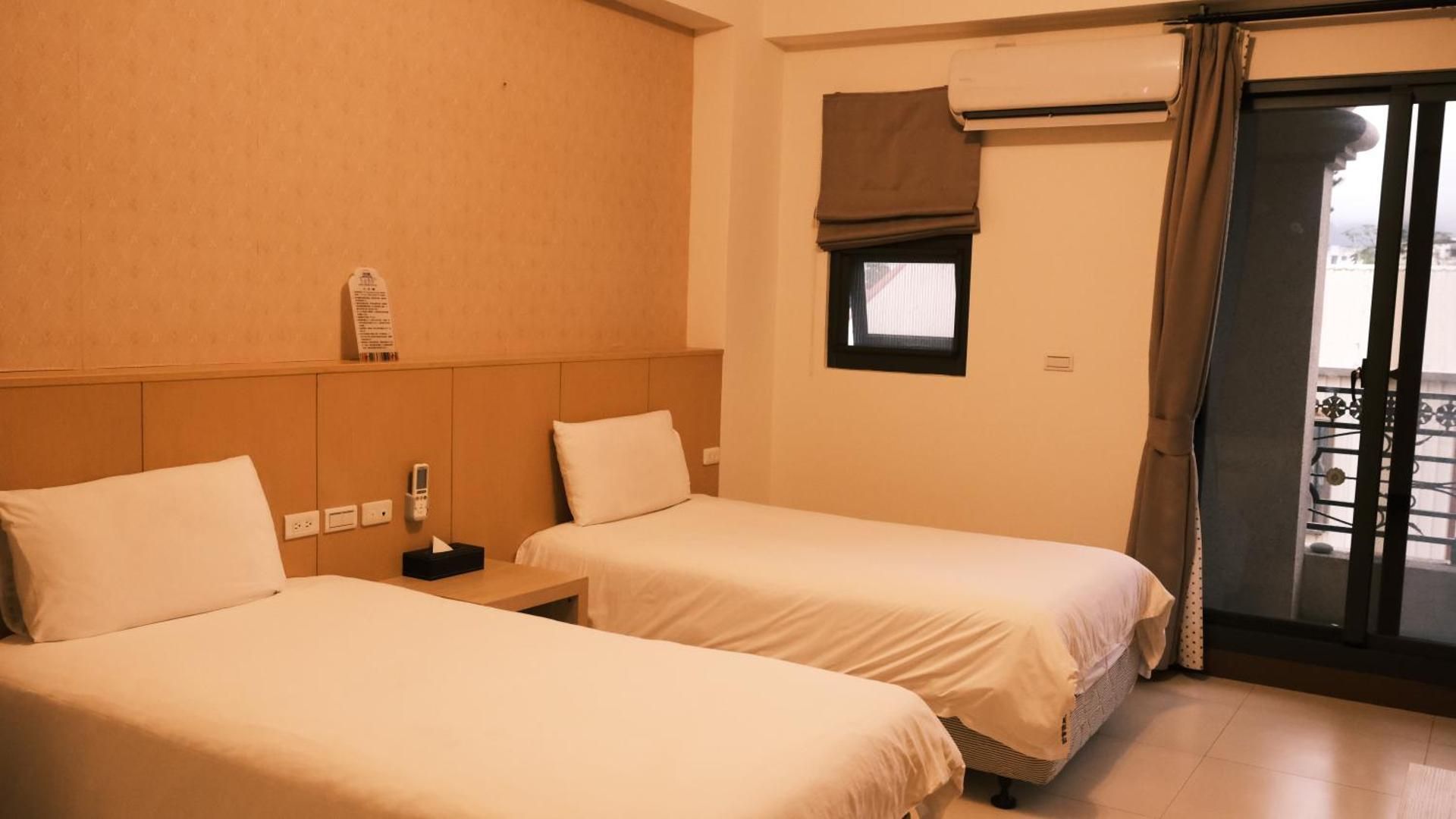 Twin Room with City View