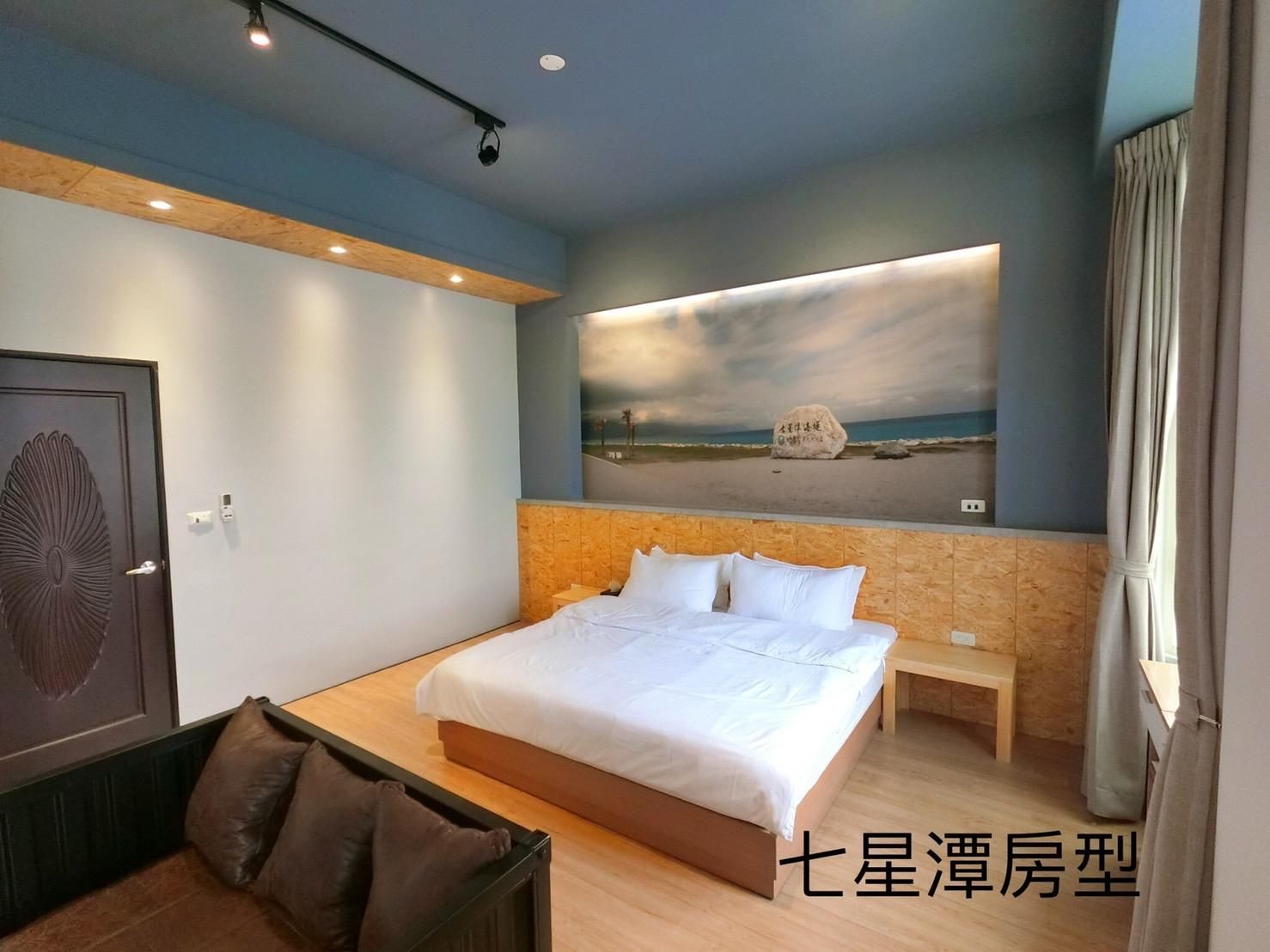 Standard with Bathtub