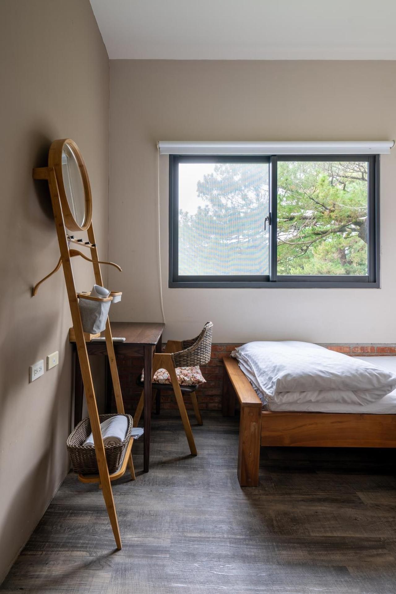 Economy Single Room - Non-Smoking