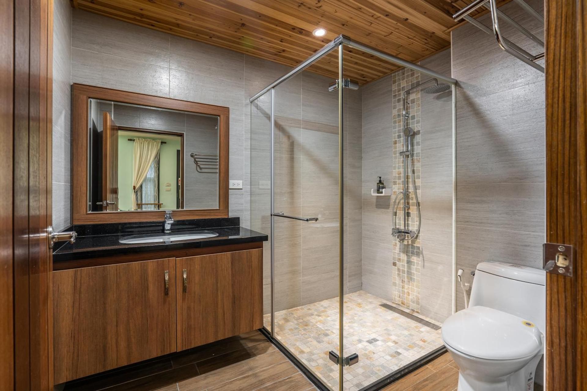 Superior Double Room with Shower - Non-Smoking