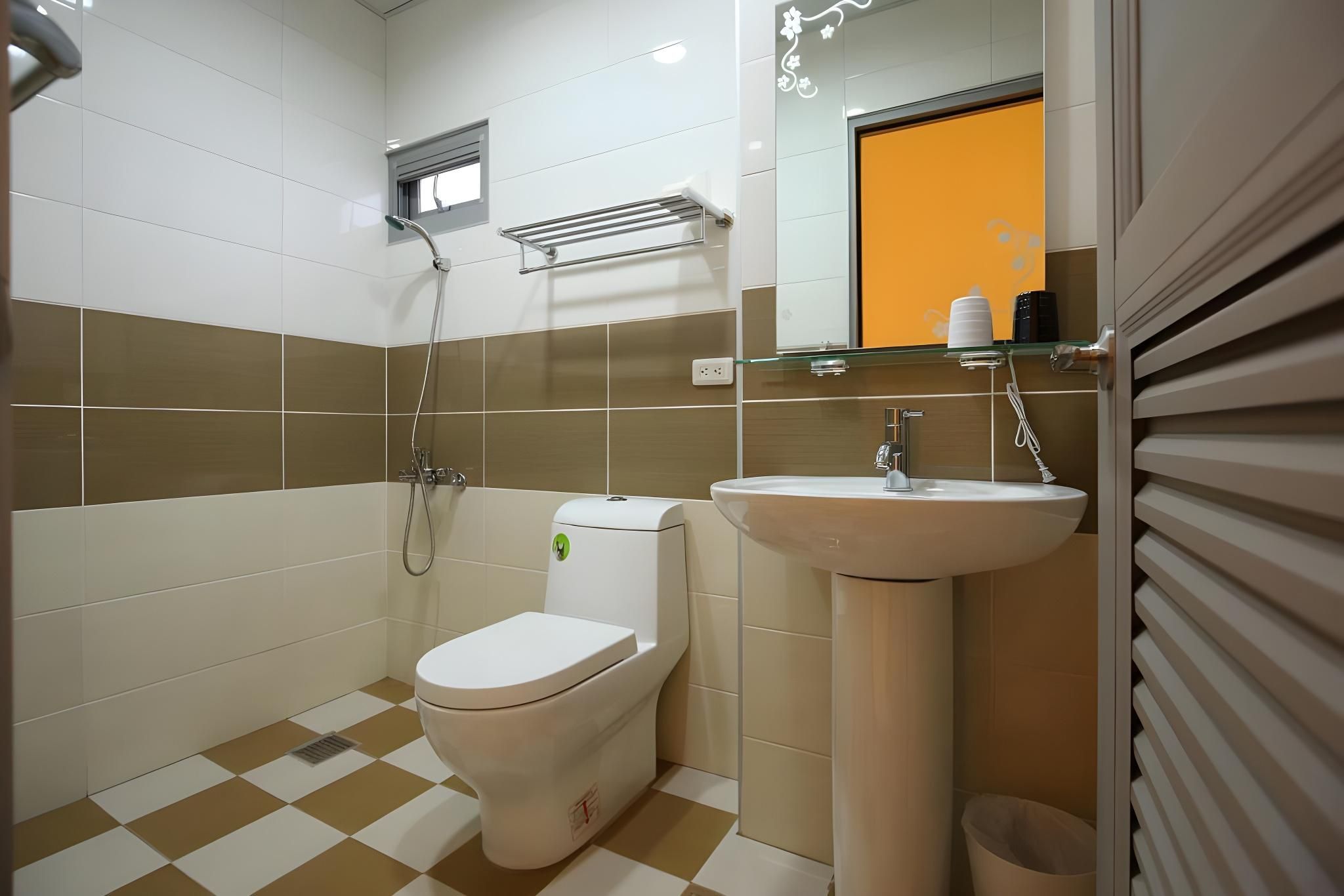 Double Room Private Bathroom