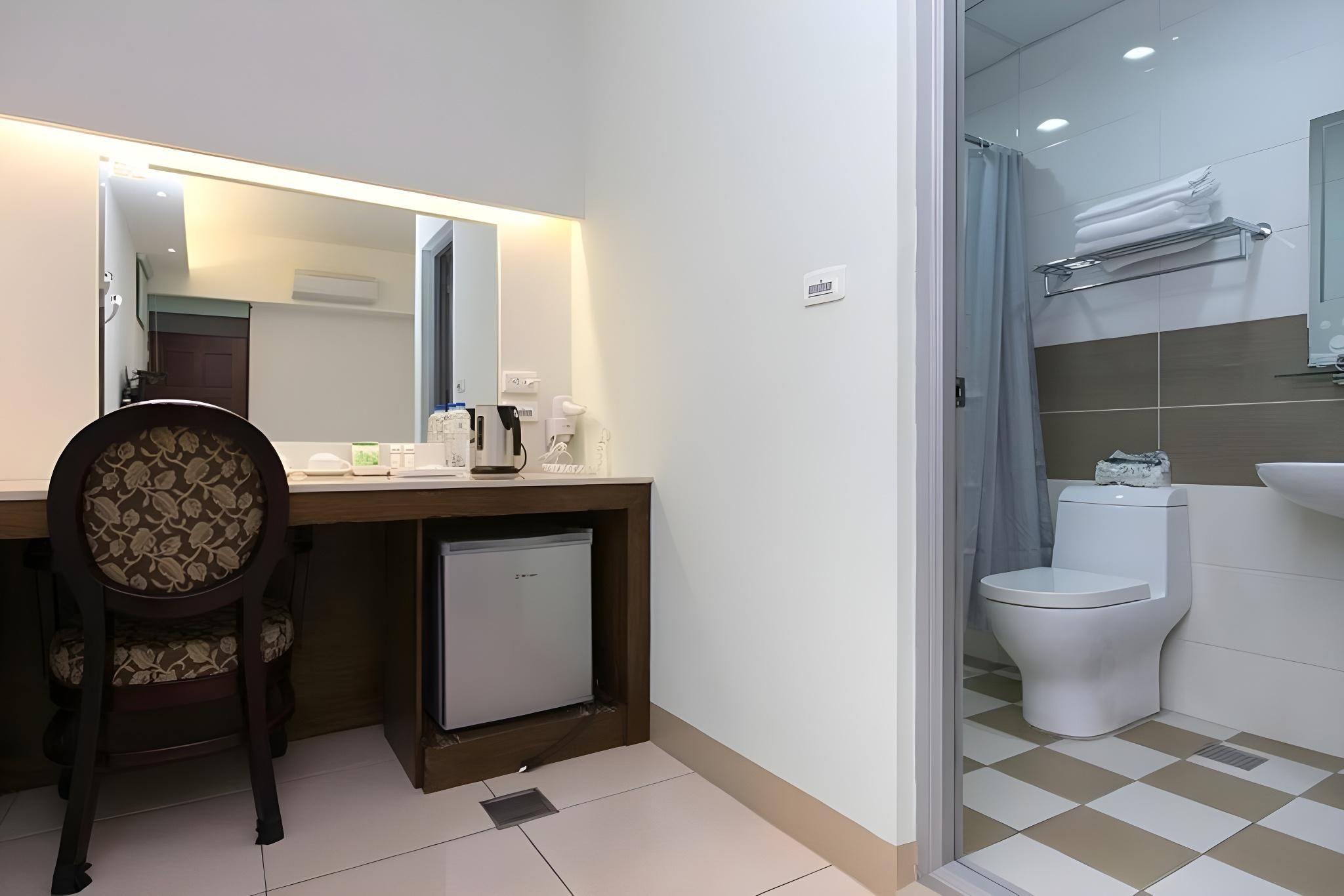Double Room Private Bathroom