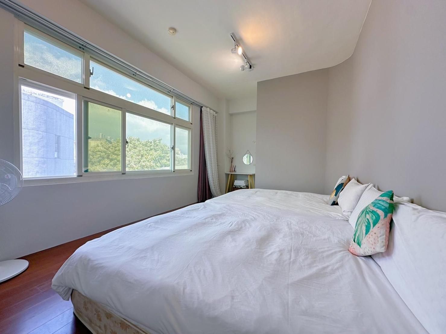 Quadruple Room with Shared Bathroom