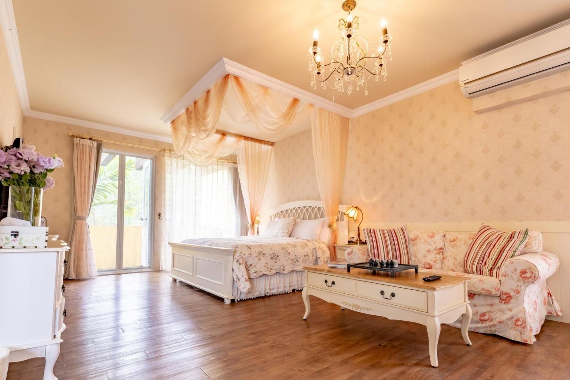 Double Room with Mountain View