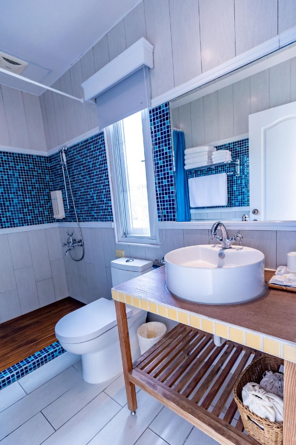 Flower Happiness Homestay                                                   Village Family Room 3