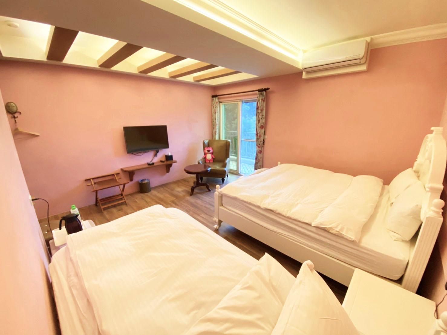 Deluxe Triple Room with balcony