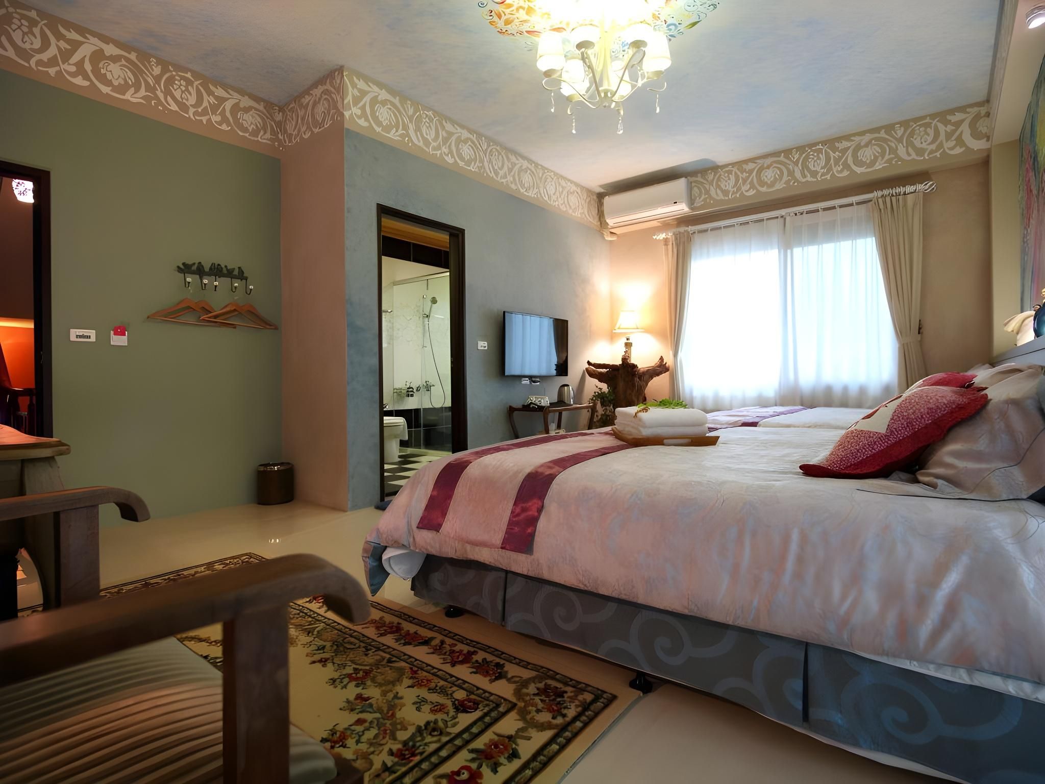 The-Wonderland Bed and Breakfast Superior Family 2