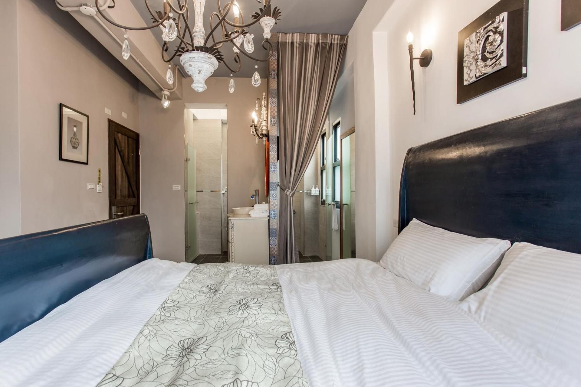 Queen Room with Balcony