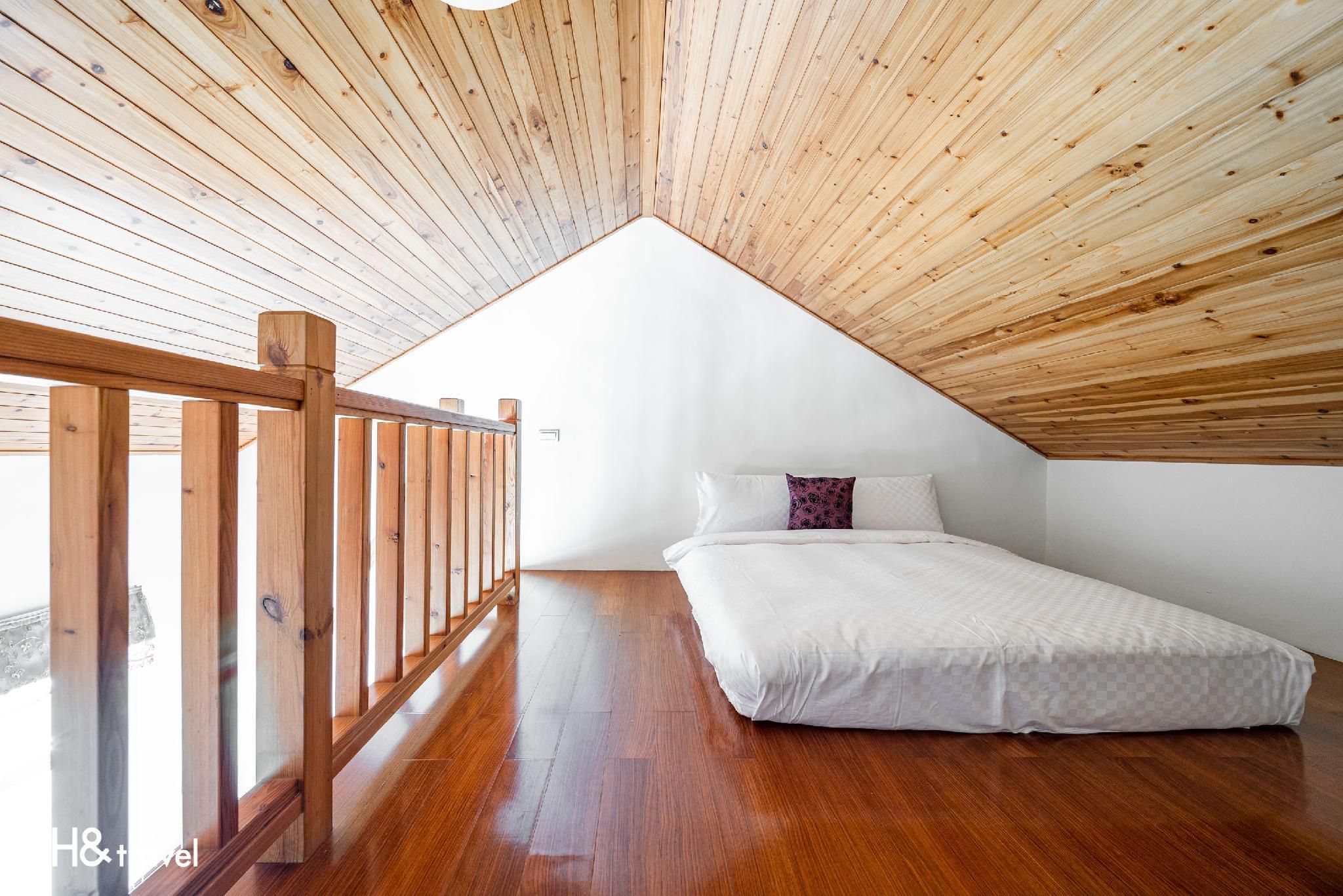 Duplex Quad Room
