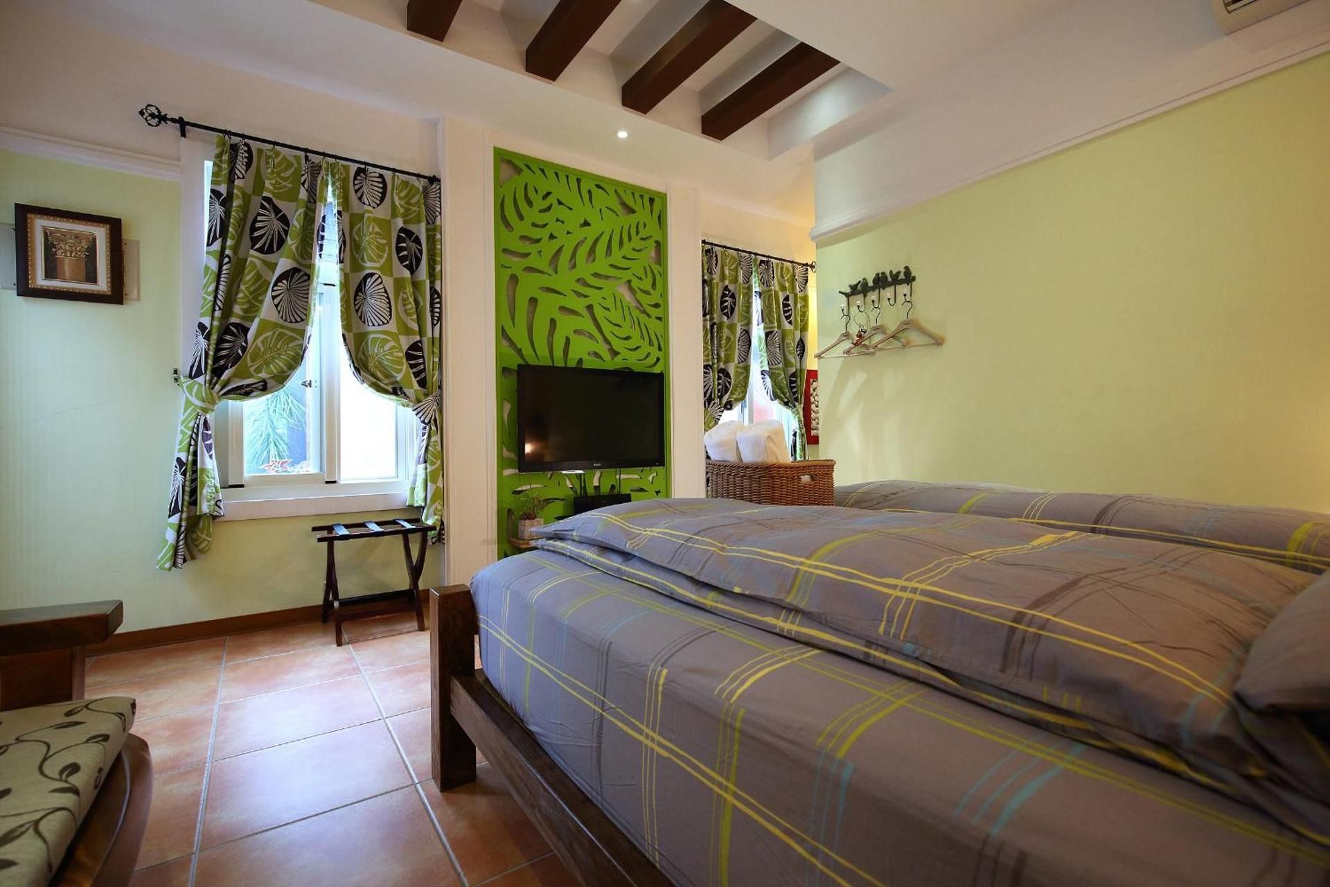 Jasmine Orange Bed and Breakfast Double Room with Garden View 2