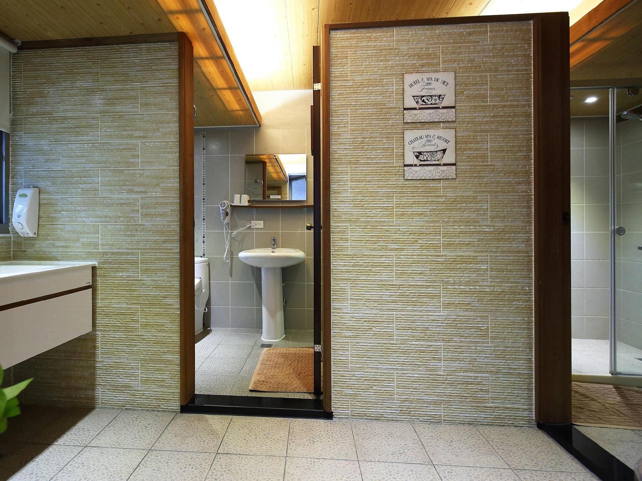 Jasmine Orange Bed and Breakfast Japanese Style (6 Adults) 2