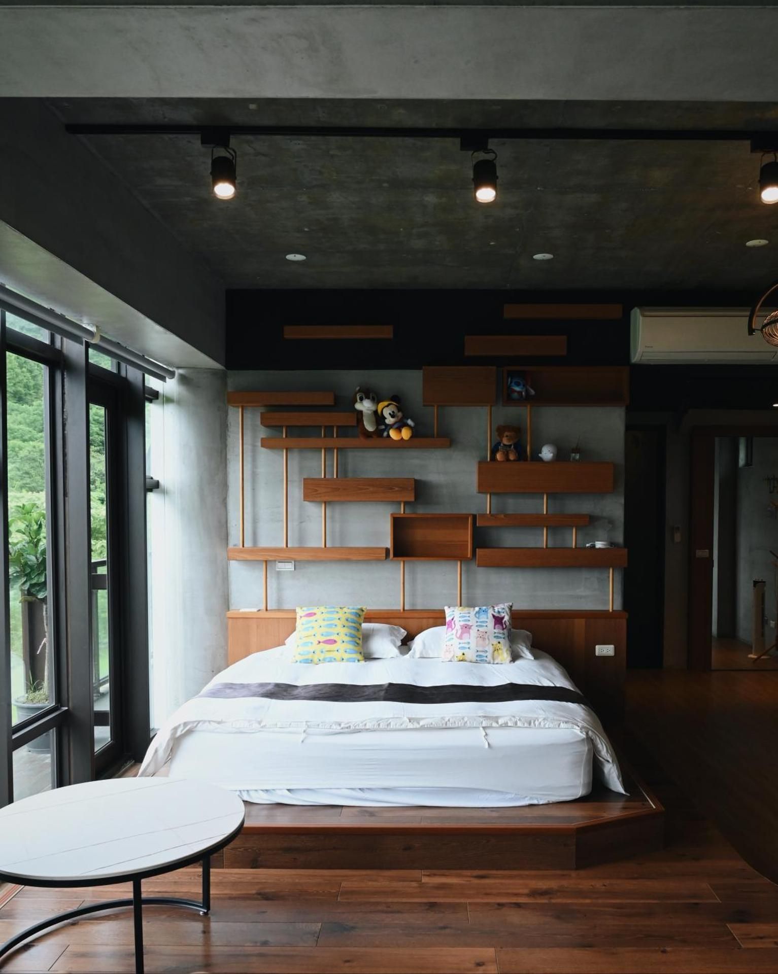 King Room with Mountain View