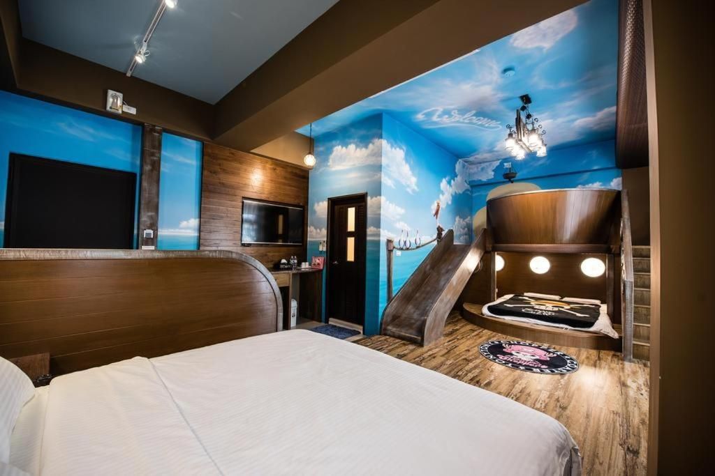 Deluxe Family Room with Balcony