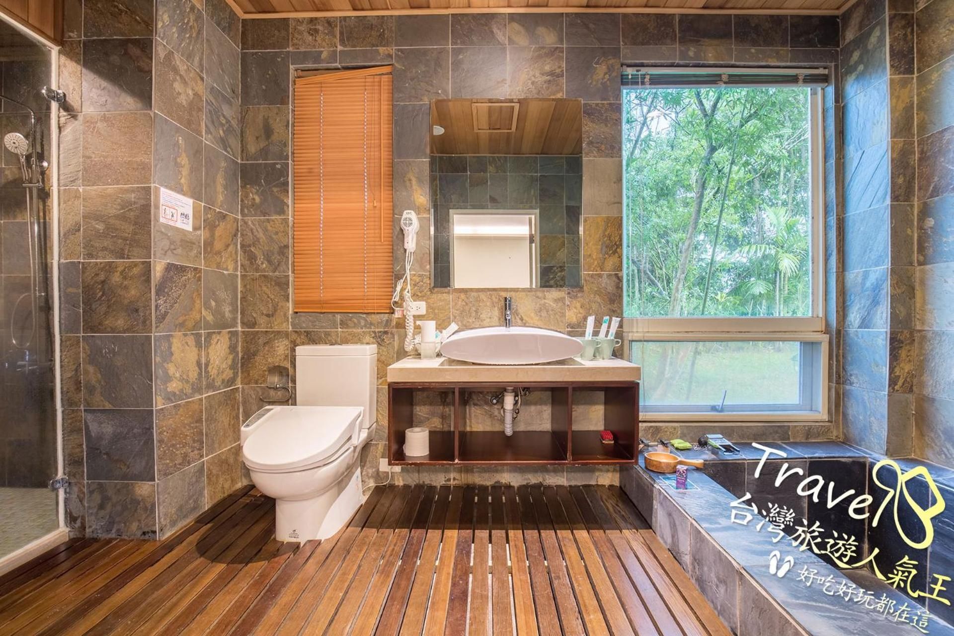 Tree Lake B&B Hualien Garden View Quadruple Room 3