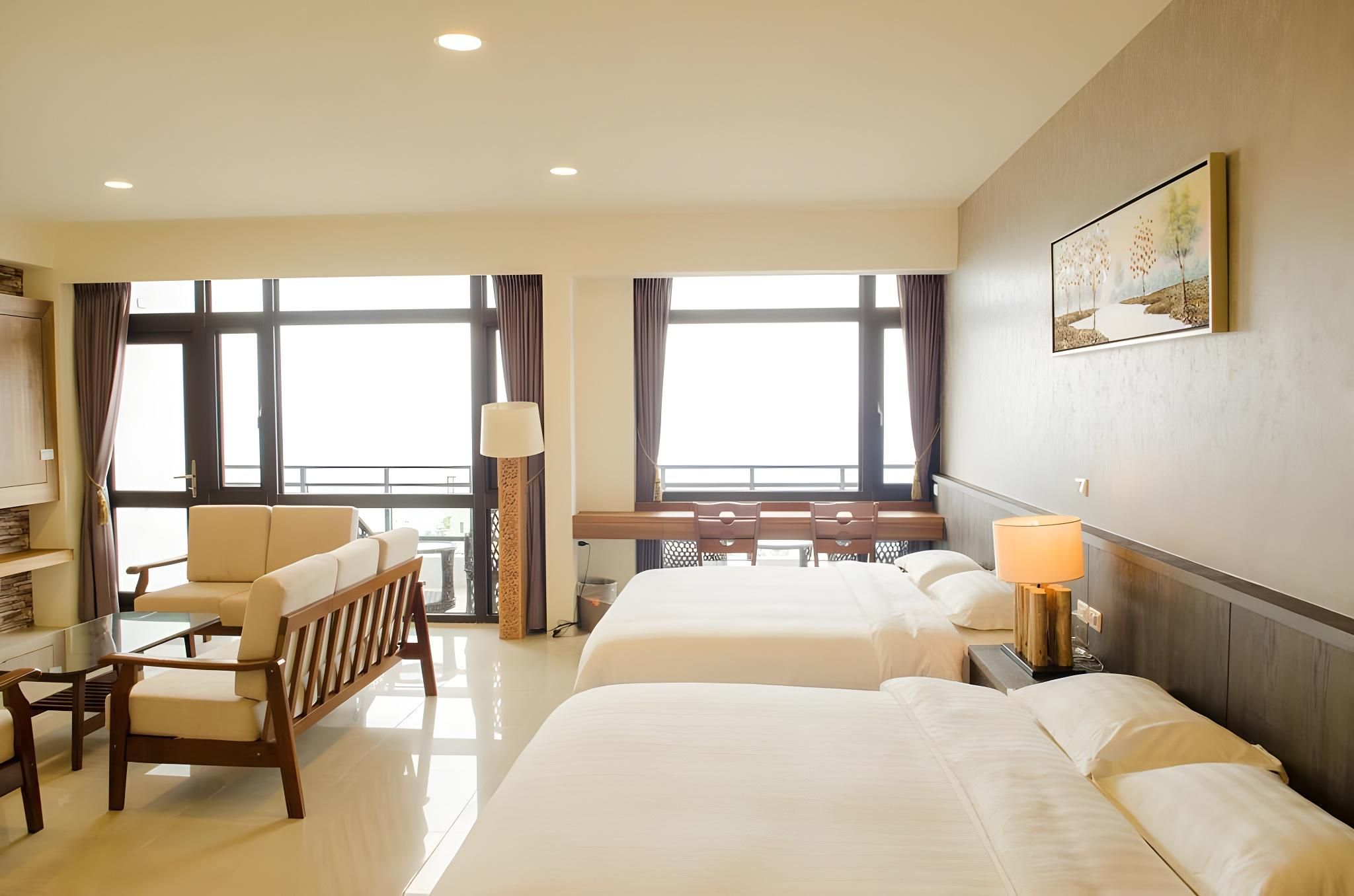 Deluxe Quad Sea View