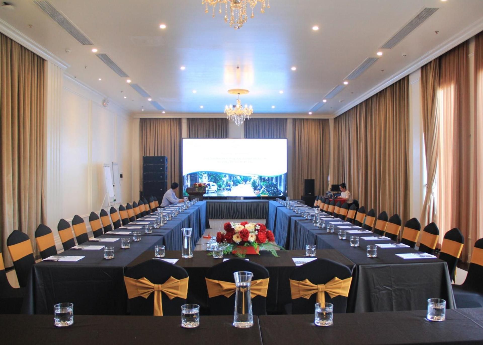 meeting room / ballrooms