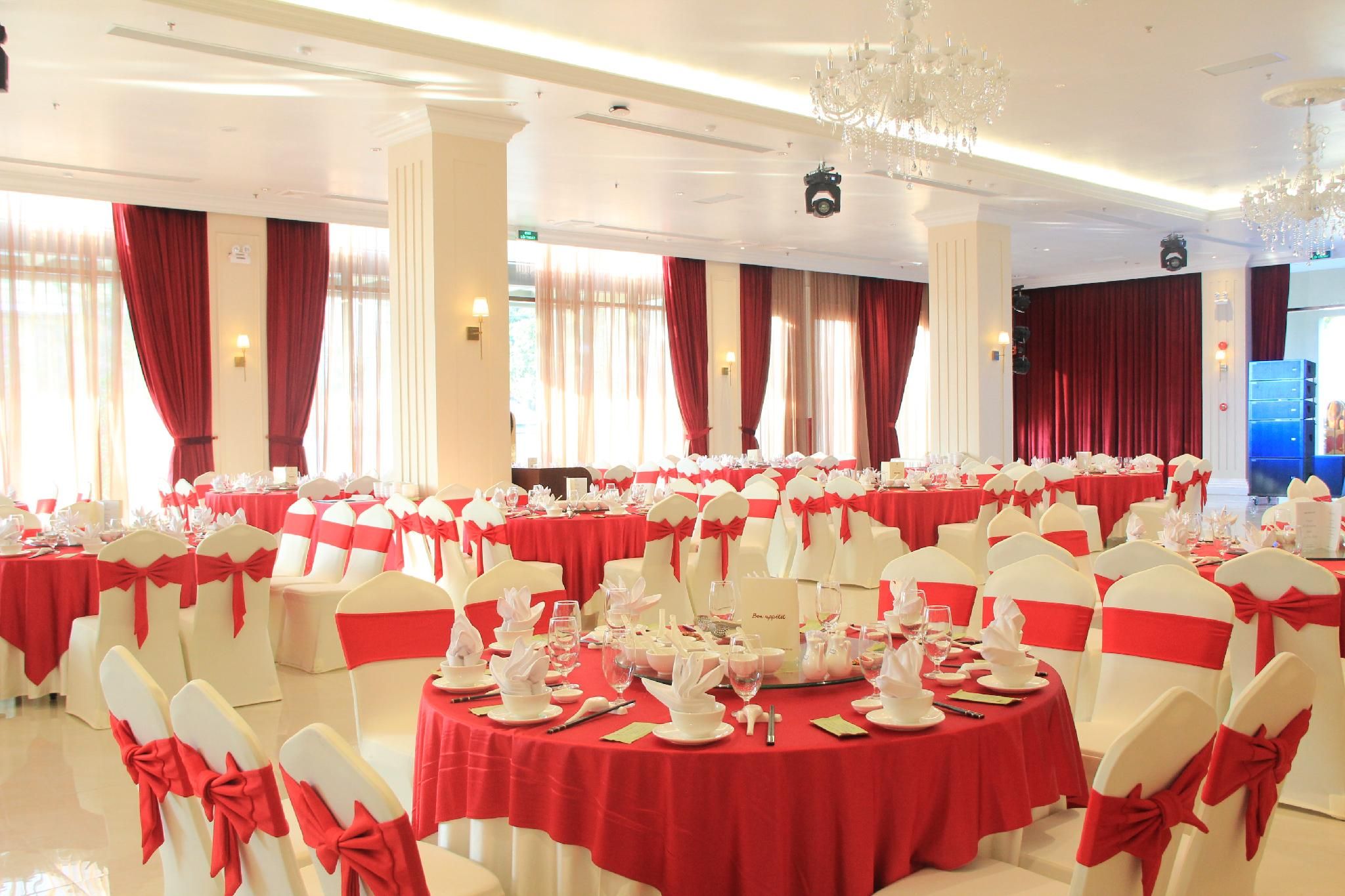 banquet hall