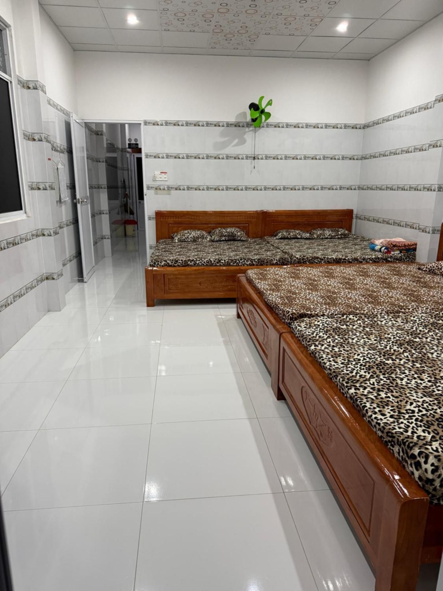 NHA NGHI BINH DAN SO 3 Family Room