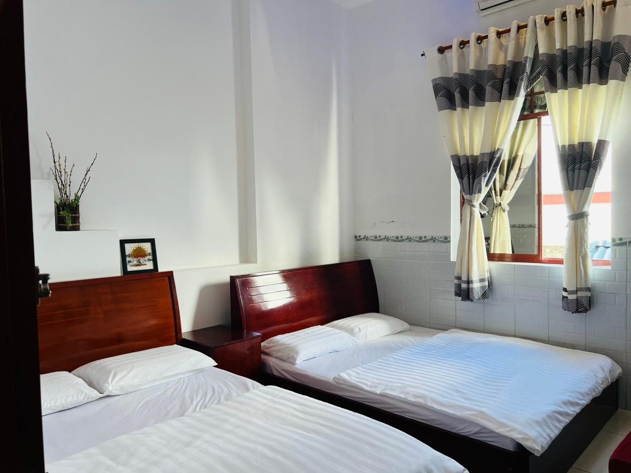 KHÁCH SẠN NHƯ BÌNH 2 Quadruple Room 2