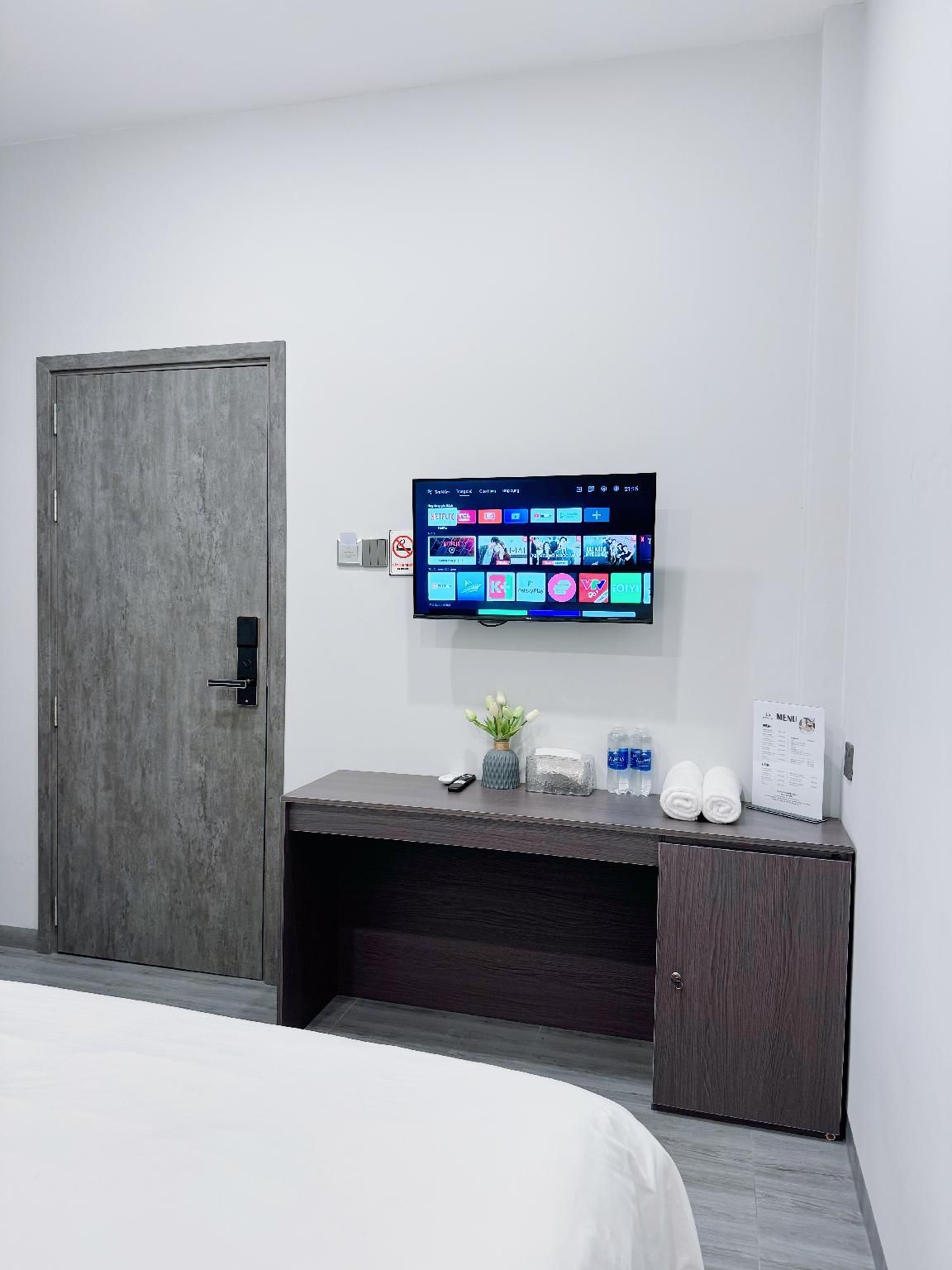 Lin Hotel and Coffee Standard Room 3