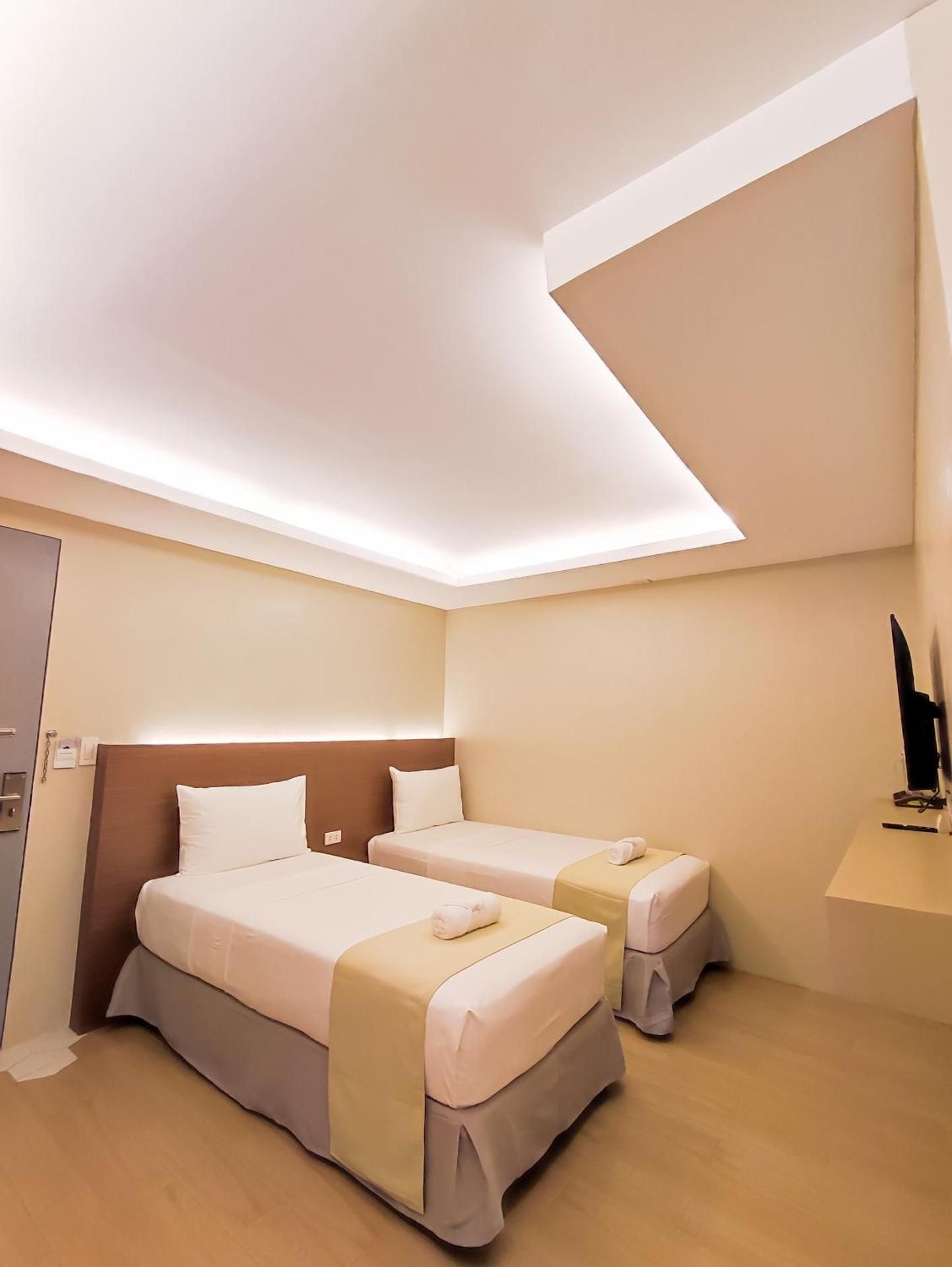 Hotel Simone Standard Deluxe Room