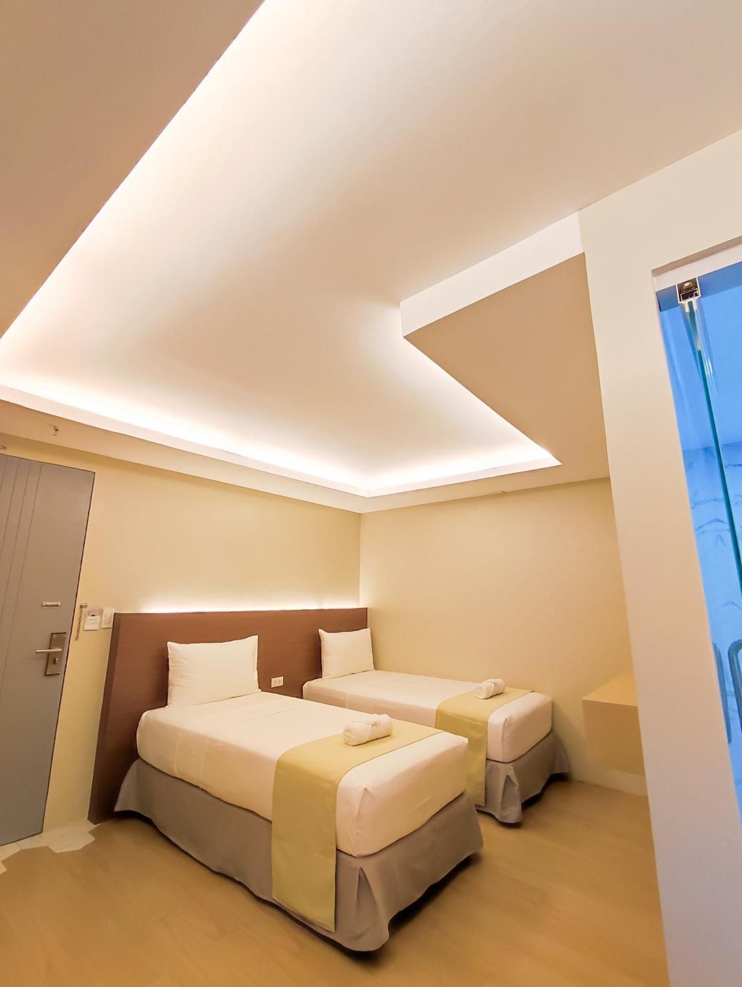 Hotel Simone Standard Deluxe Room 2