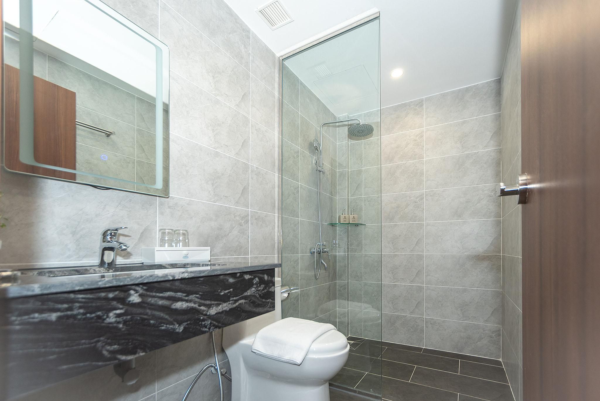 Superior King City View