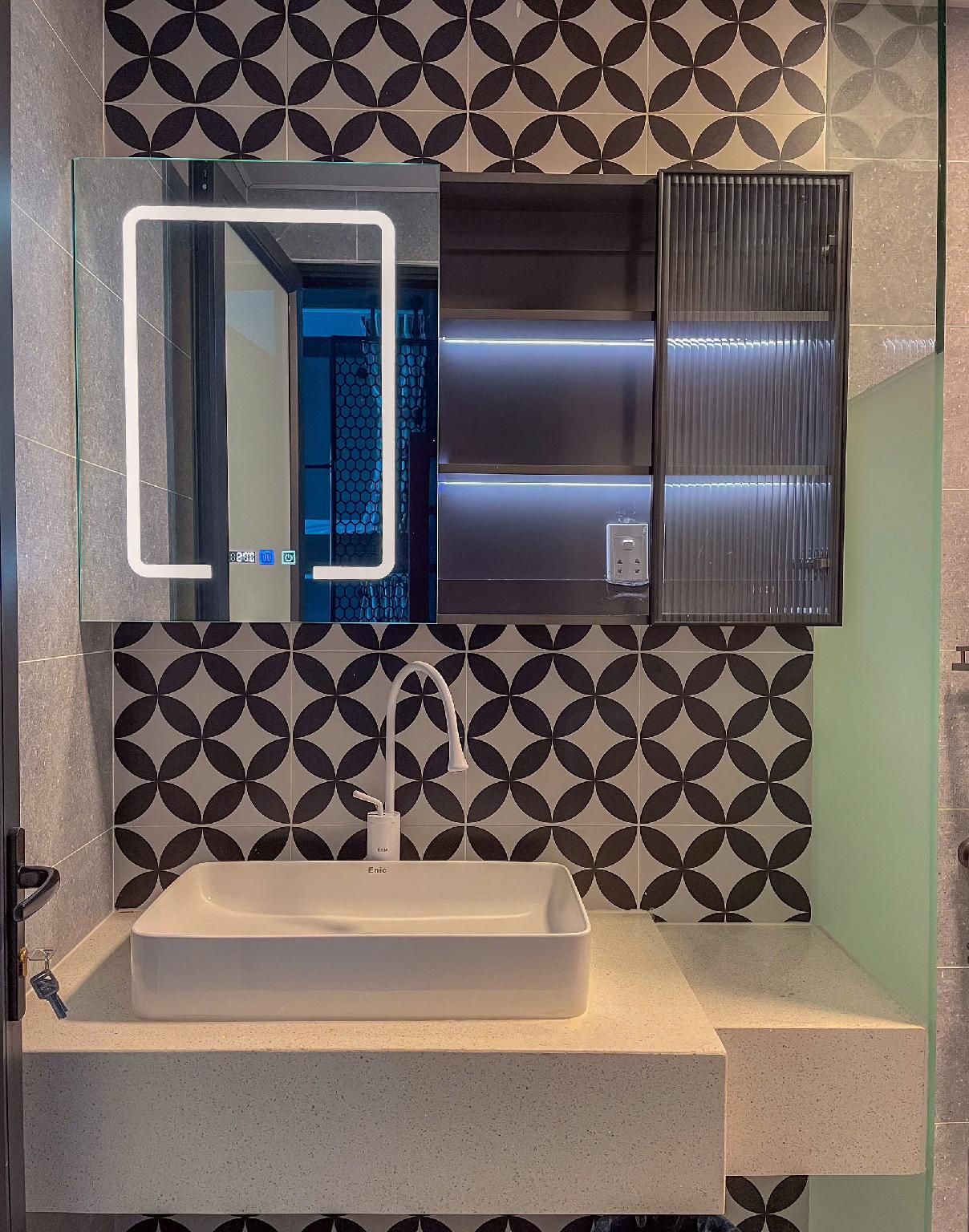 Chi's House - Homestay Cao Bang River View Elegance Suite with Balcony 3