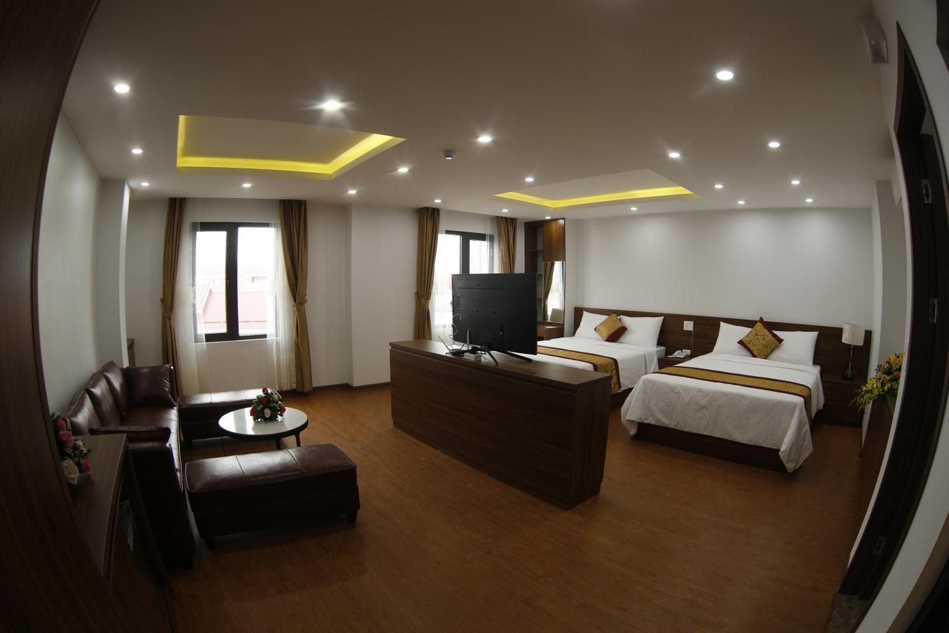 Deluxe Queen Room with Two Queen Beds