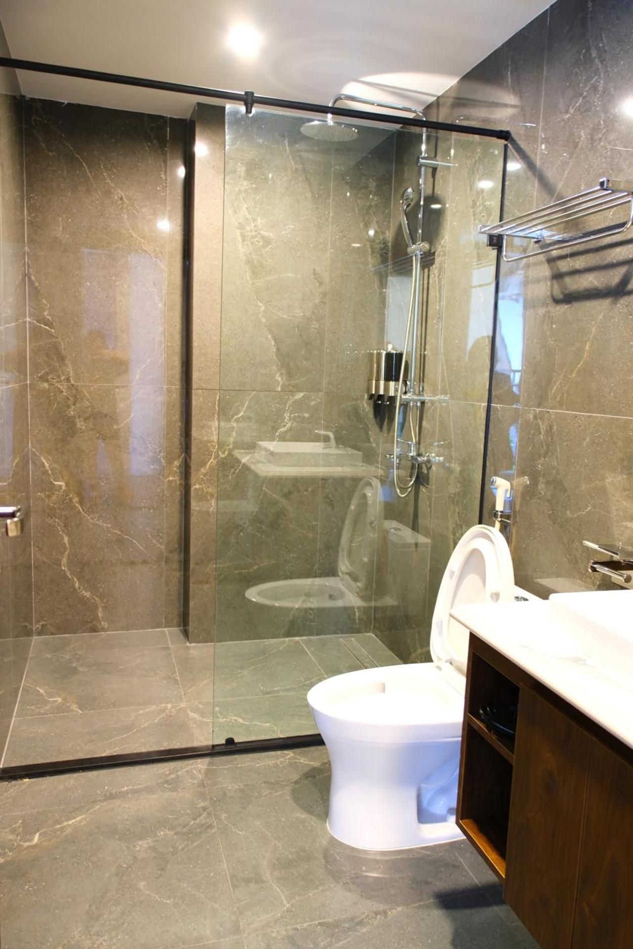 Indigen Riverside Hotel Cao Bang Standard Twin Room 2