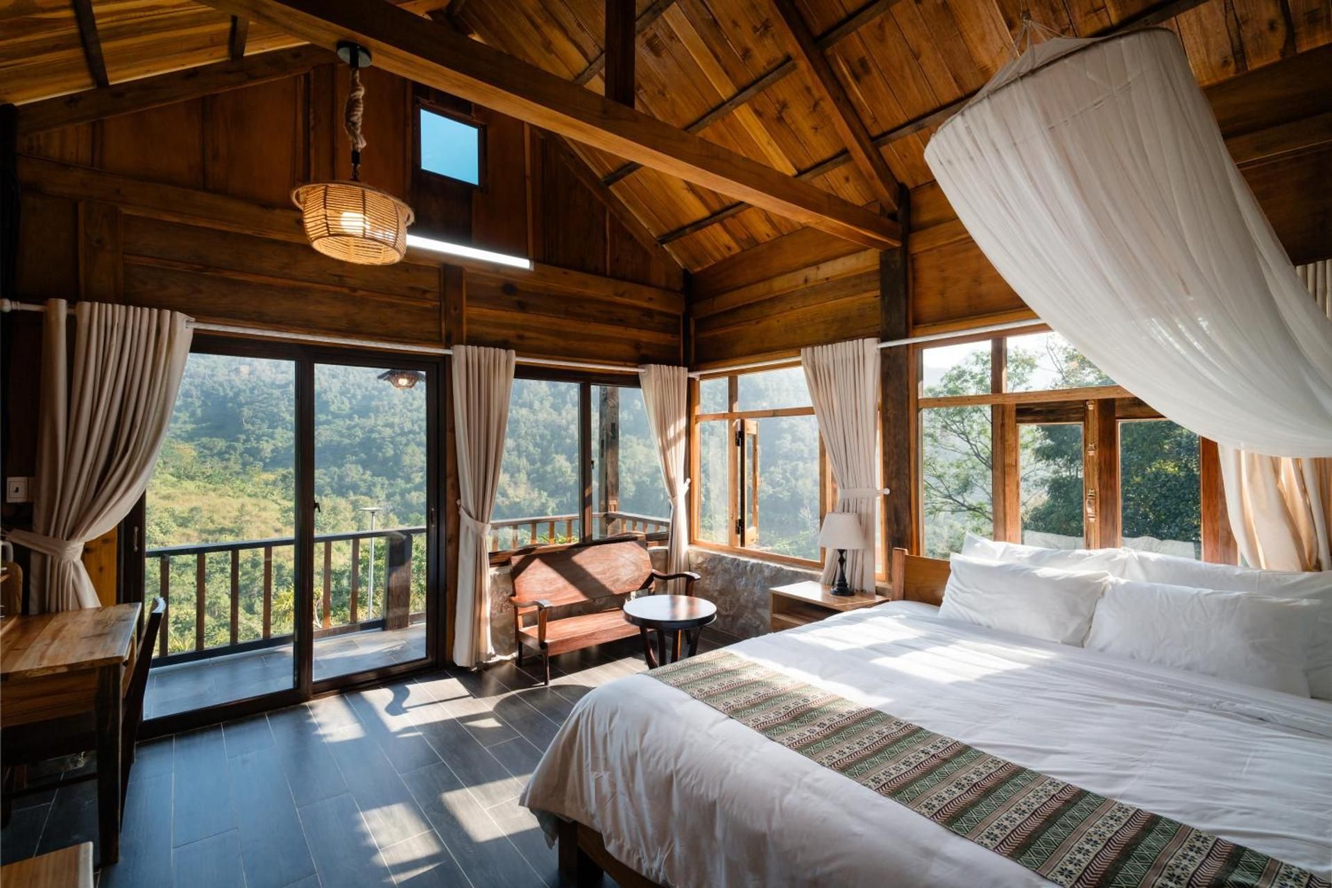 King Room with Mountain View