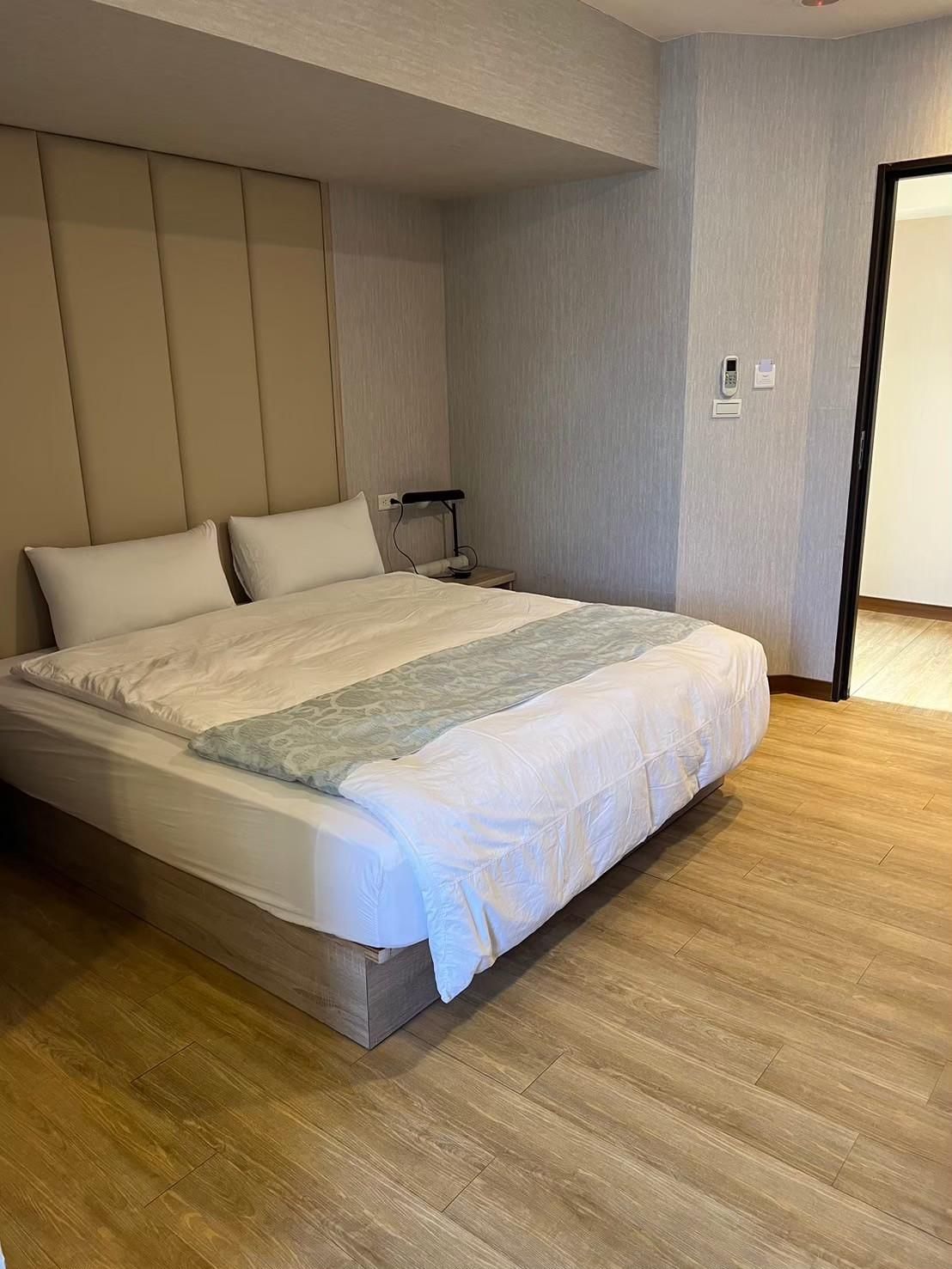 Extra Large Room with Balcony