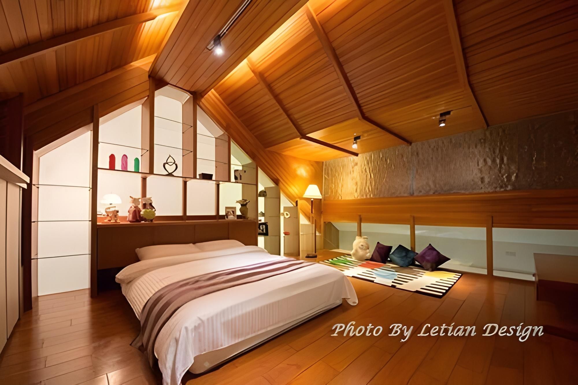 Duplex Room