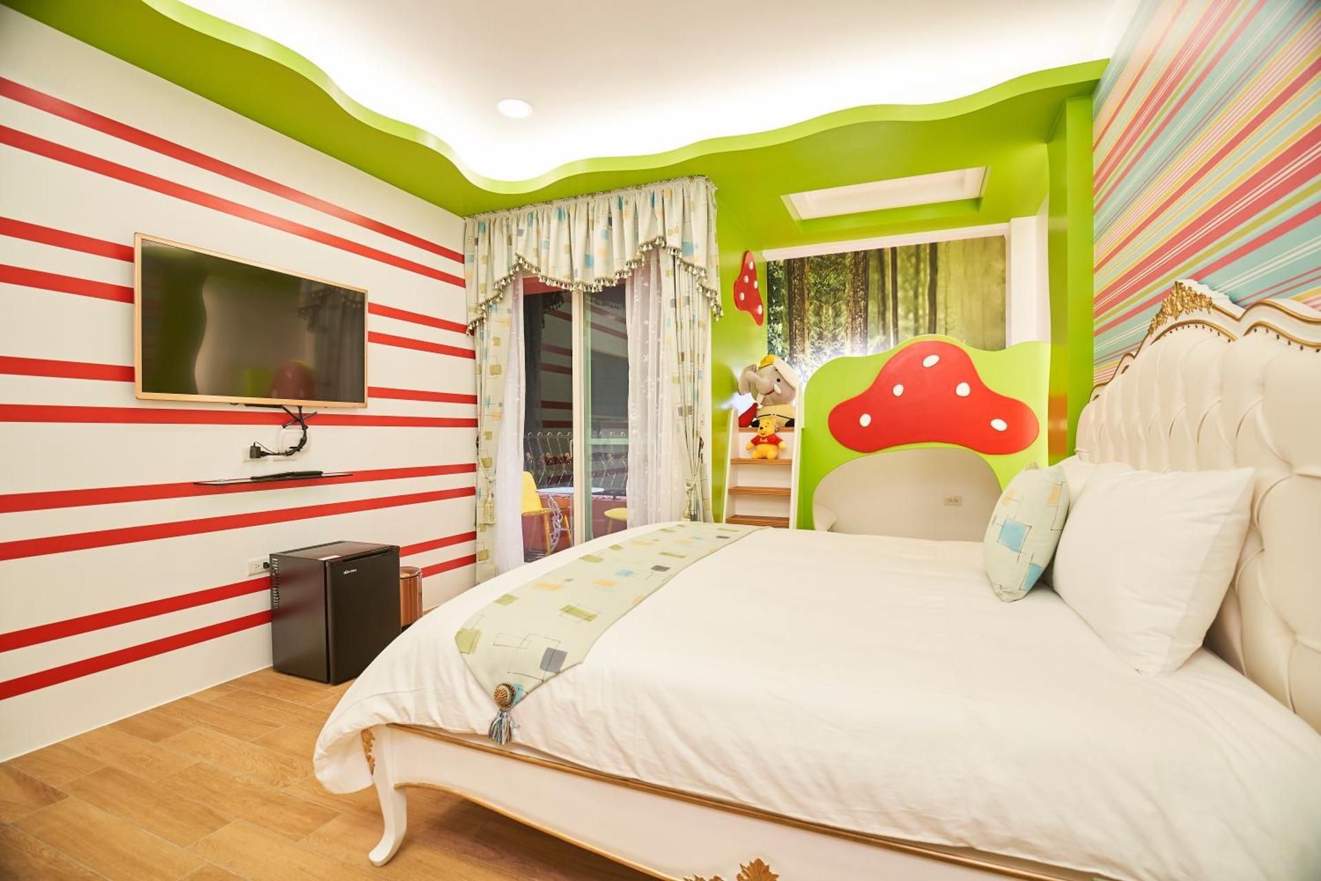 Queen Room with Balcony