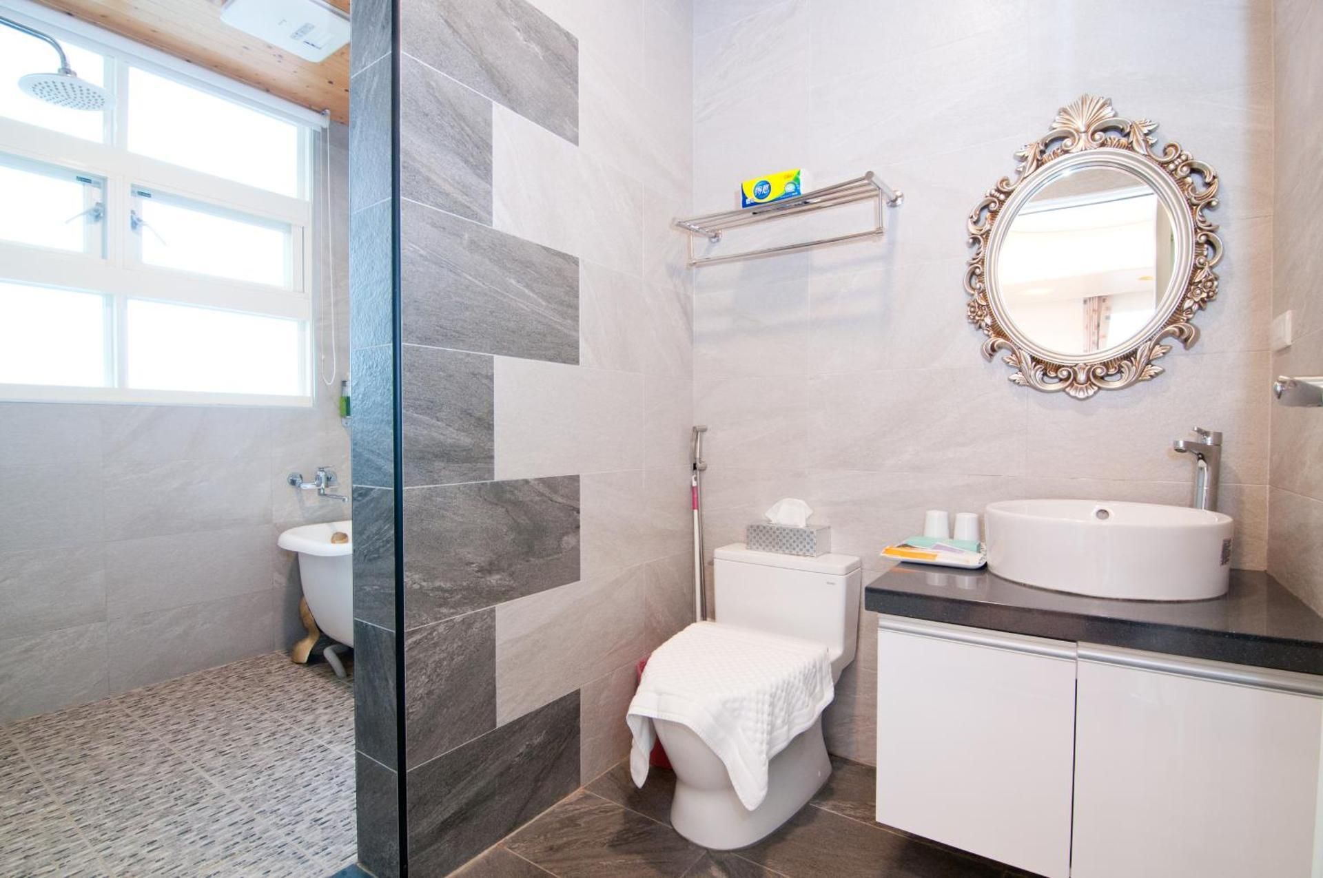 Quadruple Room with Bath